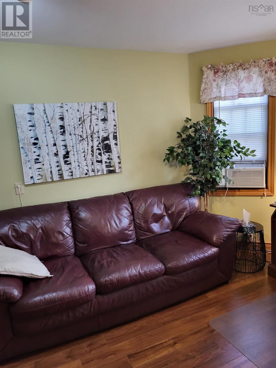 28 Victoria Street Property Photo 6