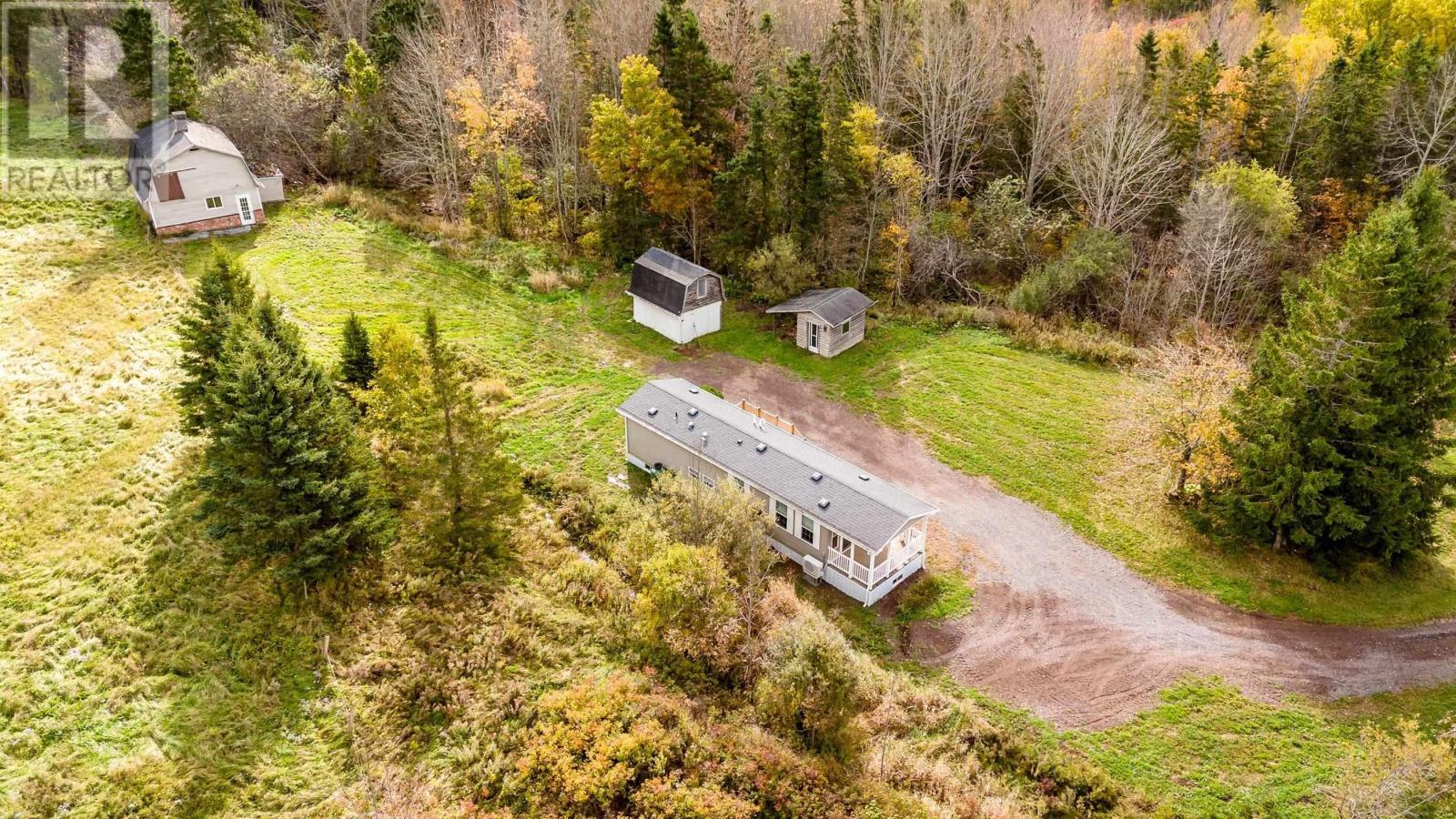 912 Ruggles Road Property Photo 1