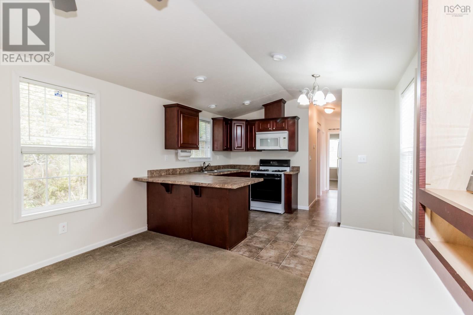 912 Ruggles Road Property Photo 16