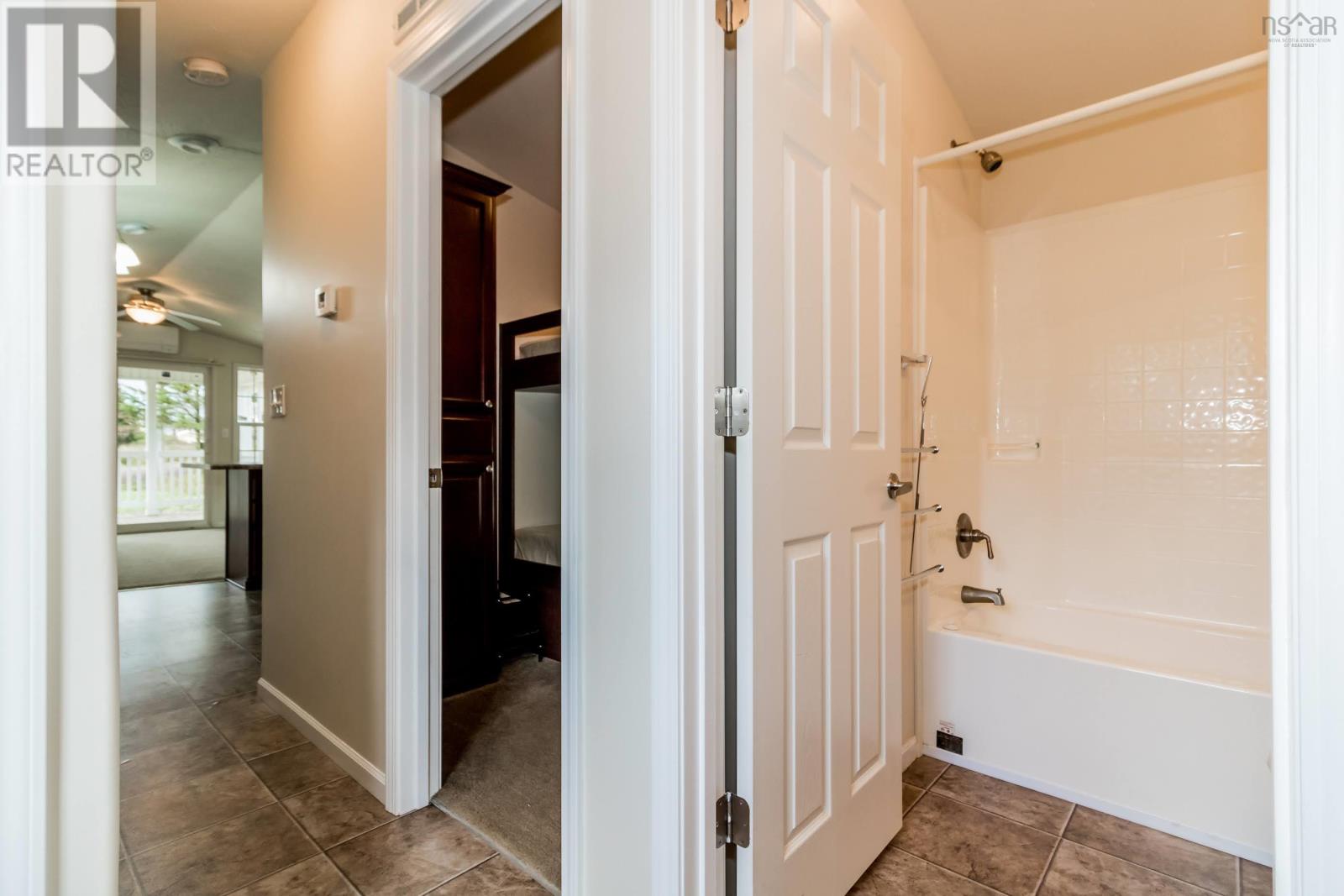 912 Ruggles Road Property Photo 23