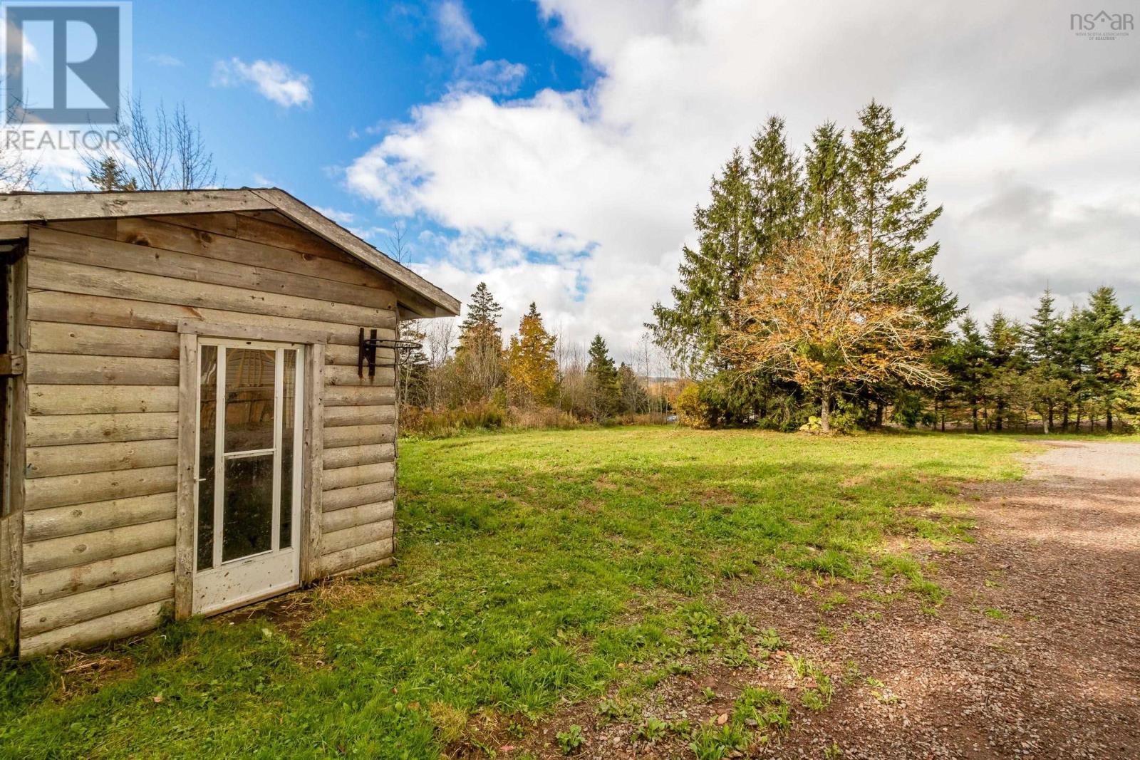 912 Ruggles Road Property Photo 31