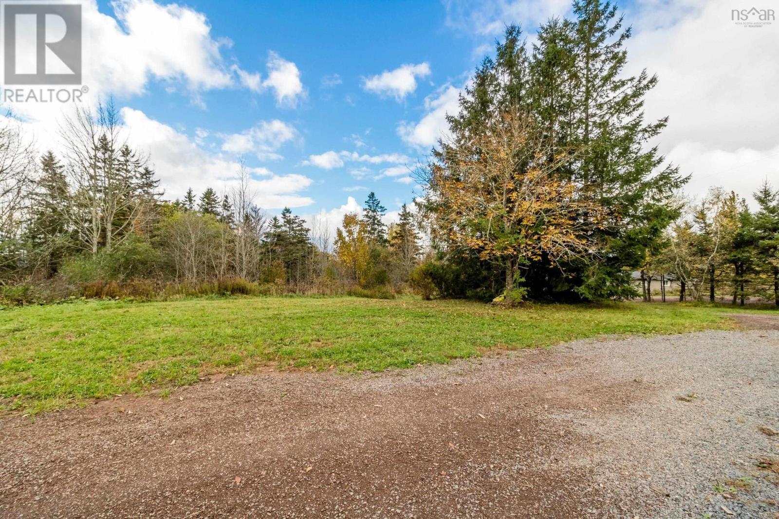 912 Ruggles Road Property Photo 43