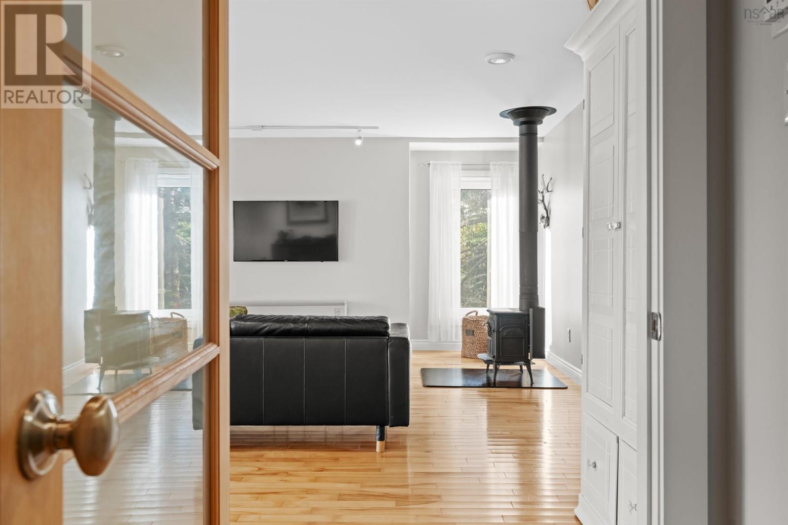 735 Terence Bay Road Property Photo 25