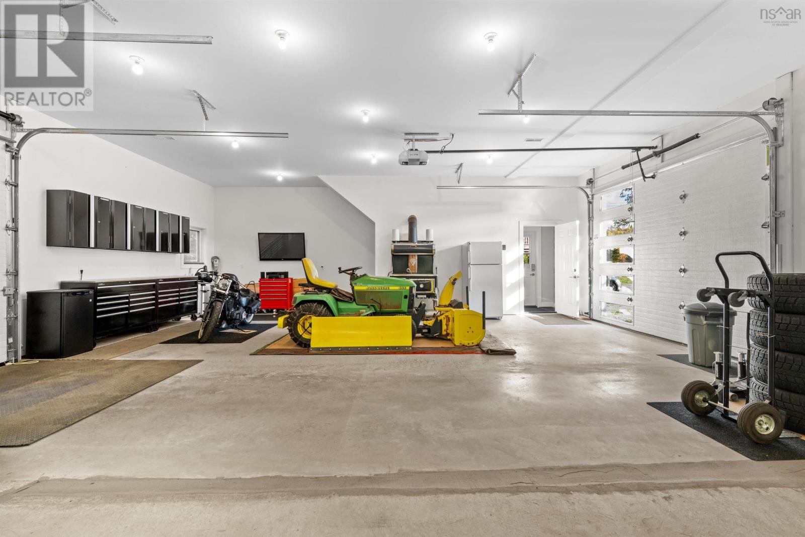 735 Terence Bay Road Property Photo 42