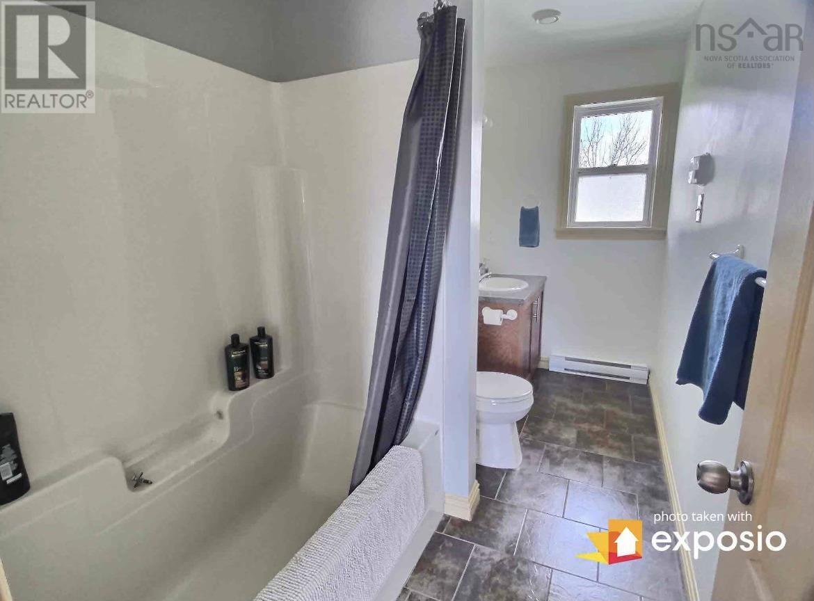 14 & 16 Pleasant Street Property Photo 20