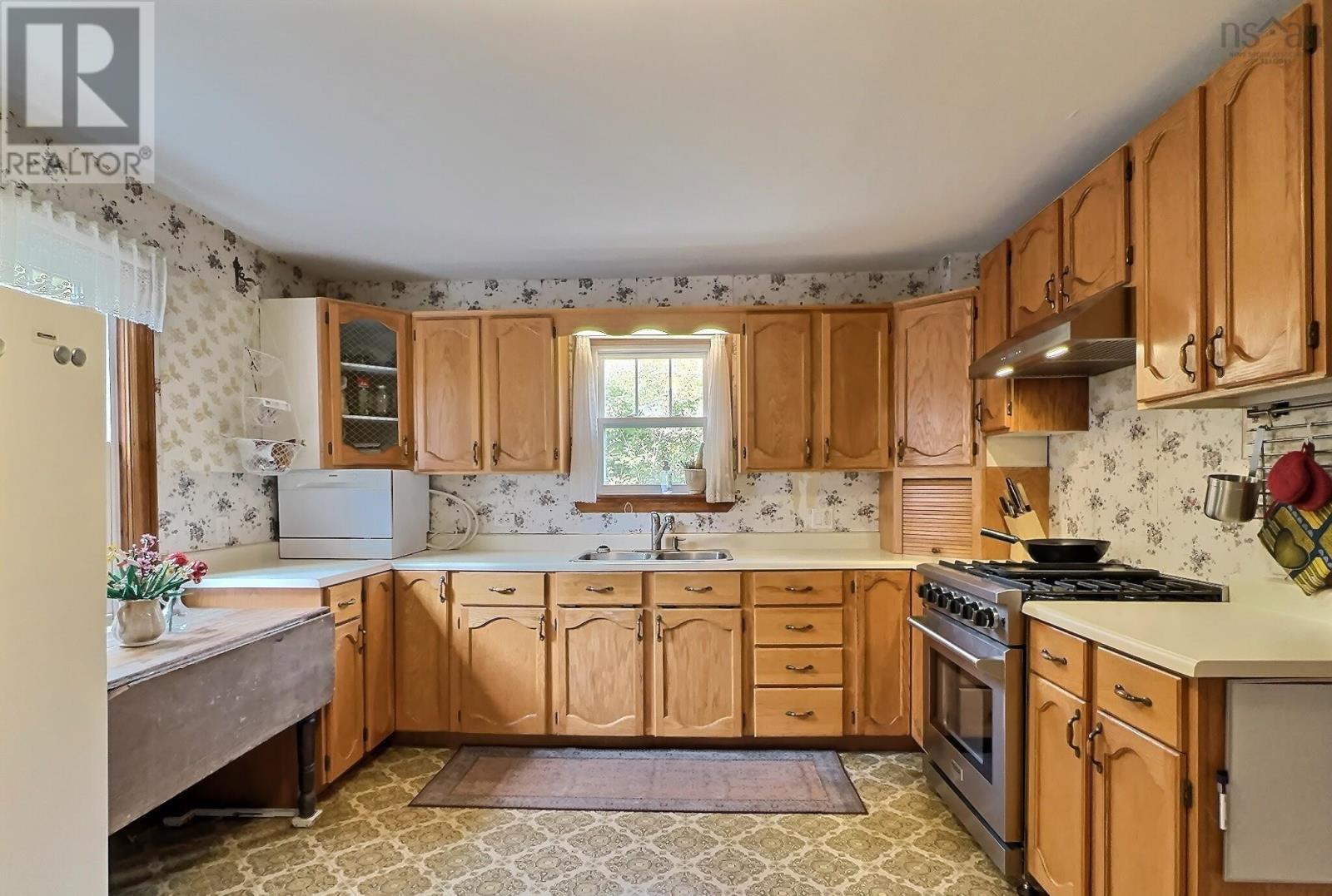 408 Salmon River Road Property Photo 2