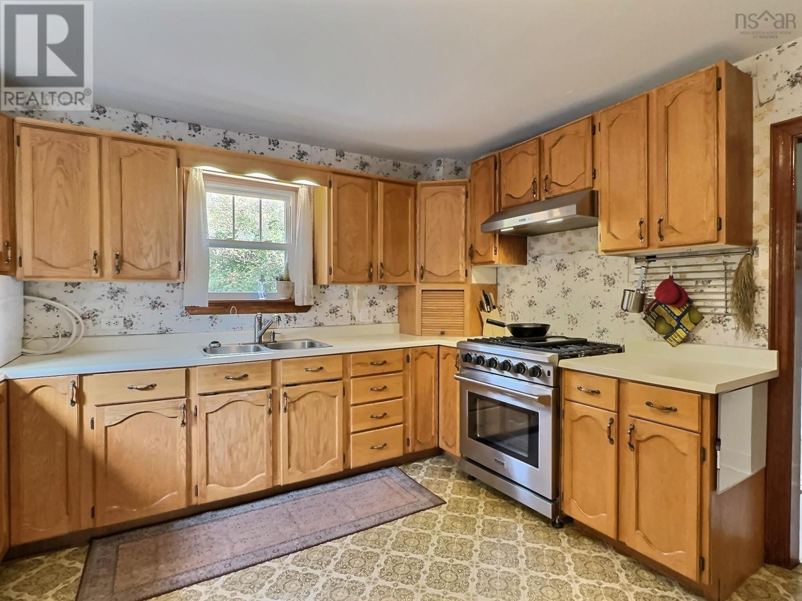 408 Salmon River Road Property Photo 3