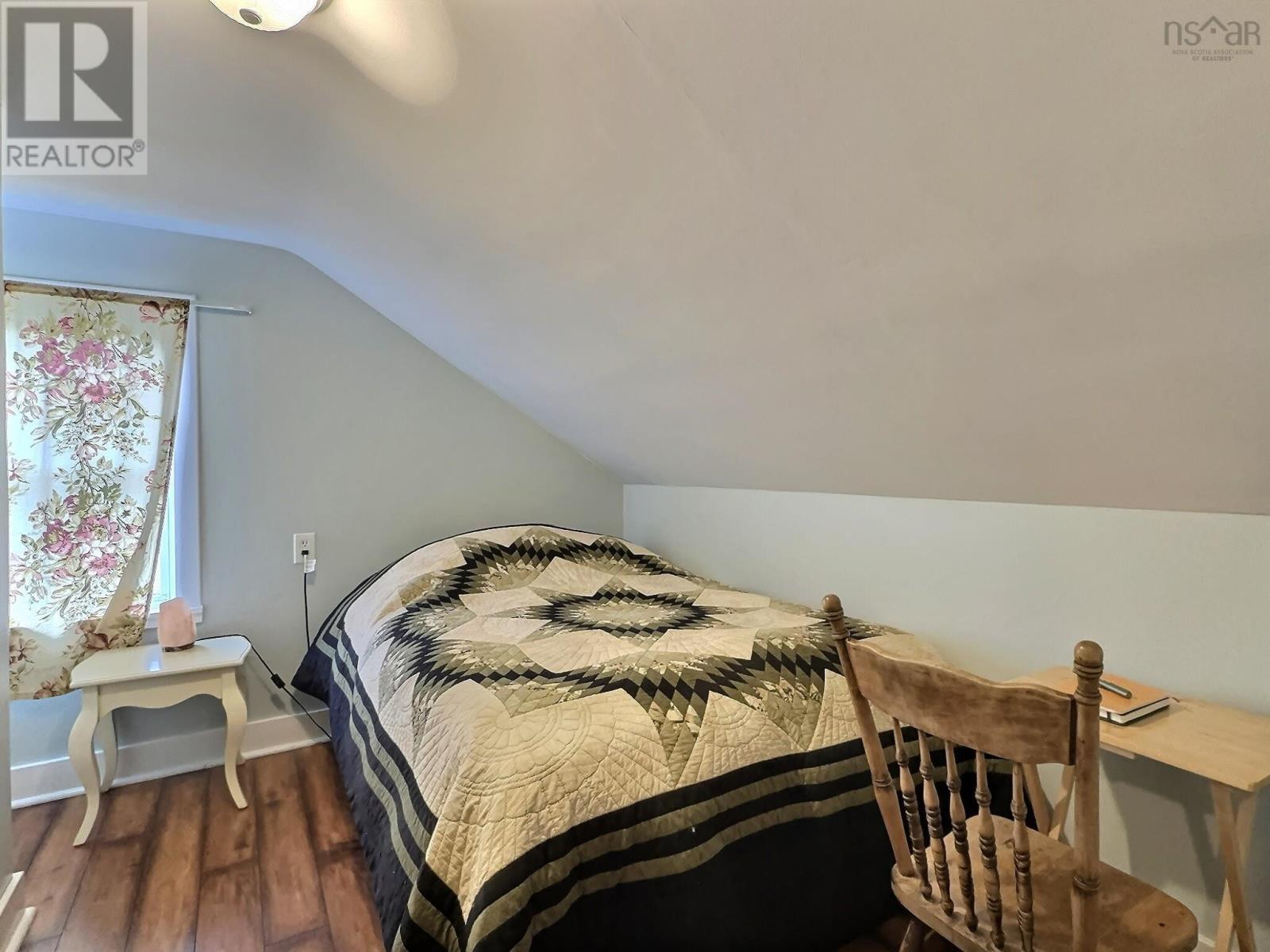 408 Salmon River Road Property Photo 9