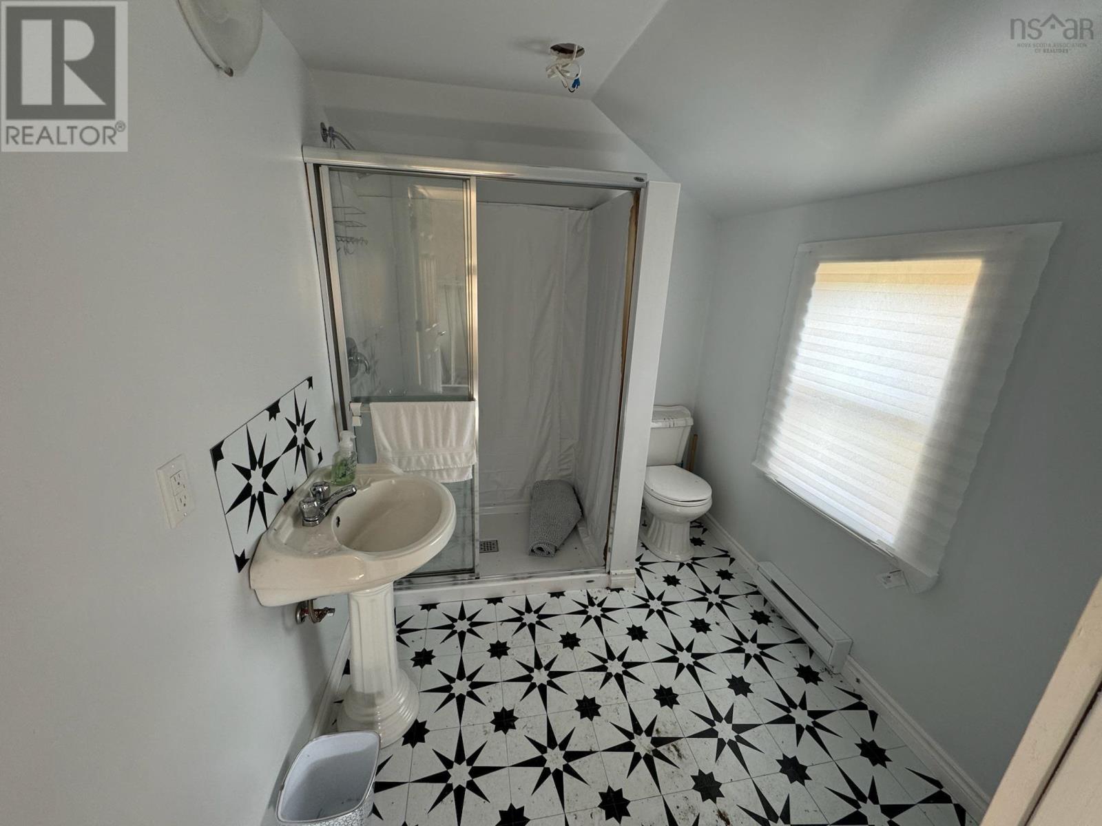 719 Descousse-cap La Ronde Road Property Photo 3