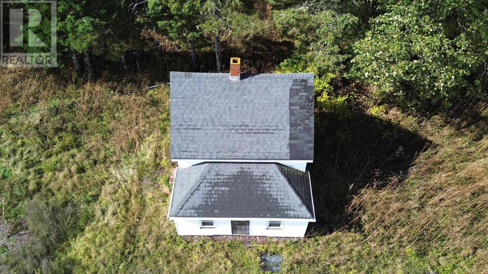 719 Descousse-cap La Ronde Road Property Photo 10