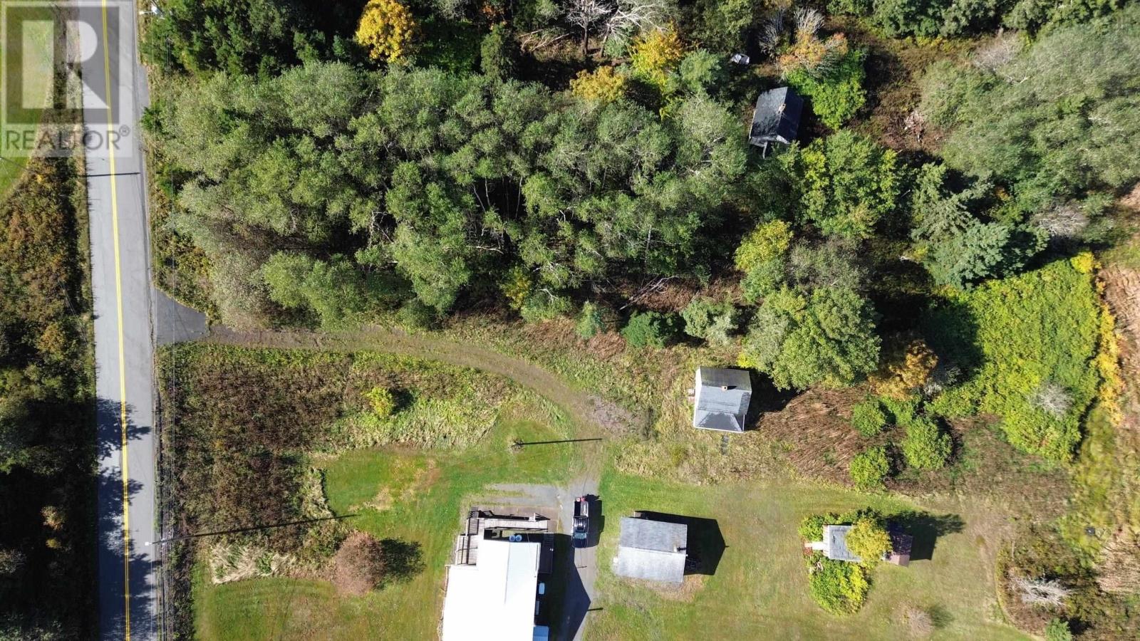 719 Descousse-cap La Ronde Road Property Photo 24