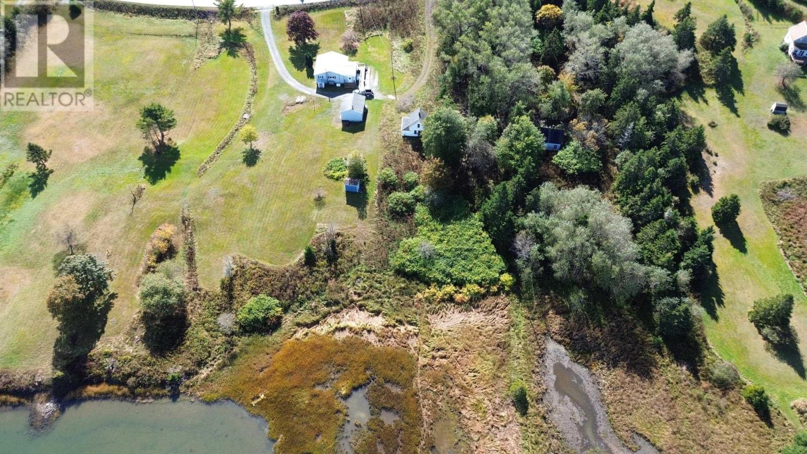 719 Descousse-cap La Ronde Road Property Photo 29