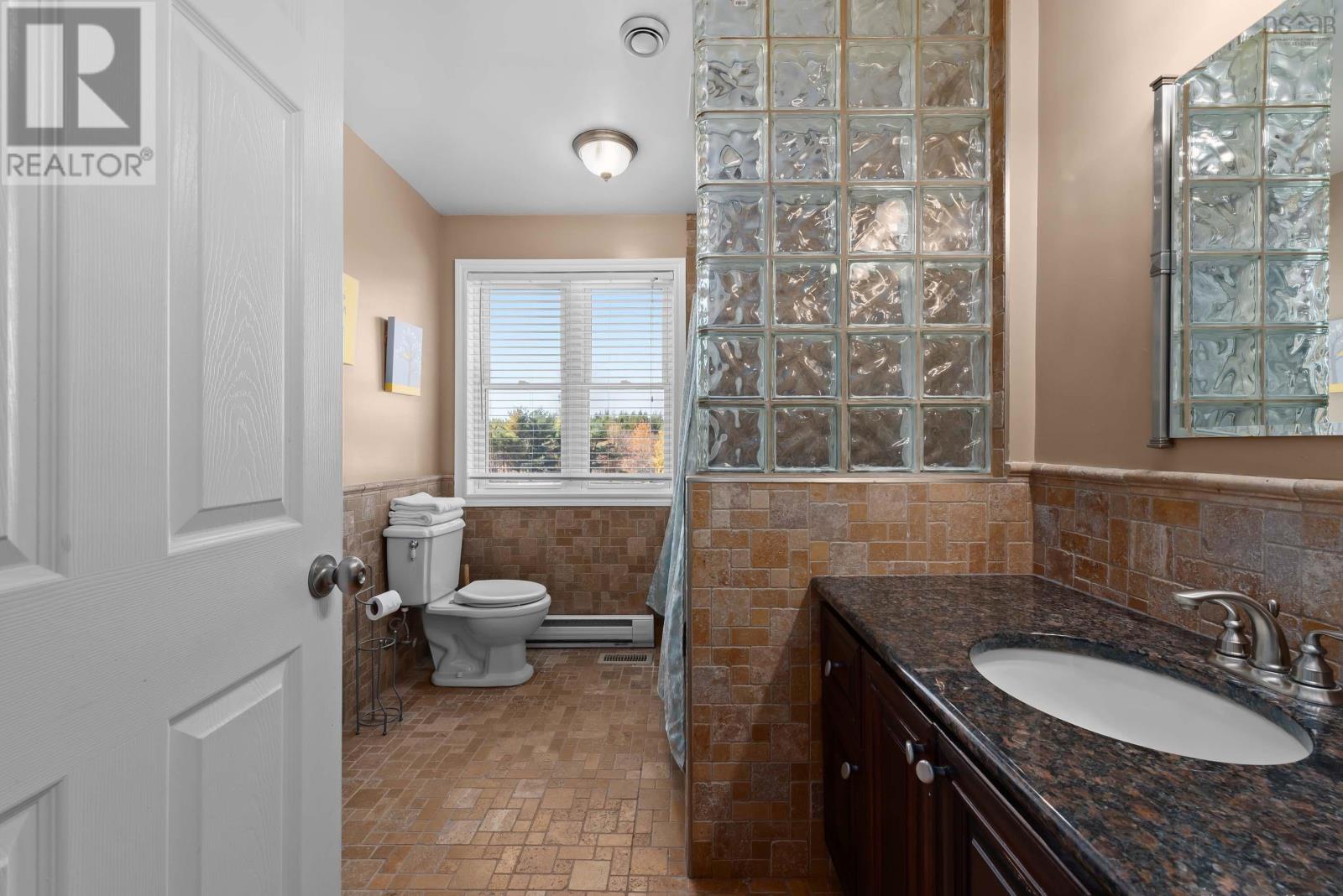 13155 Highway 215 Property Photo 27