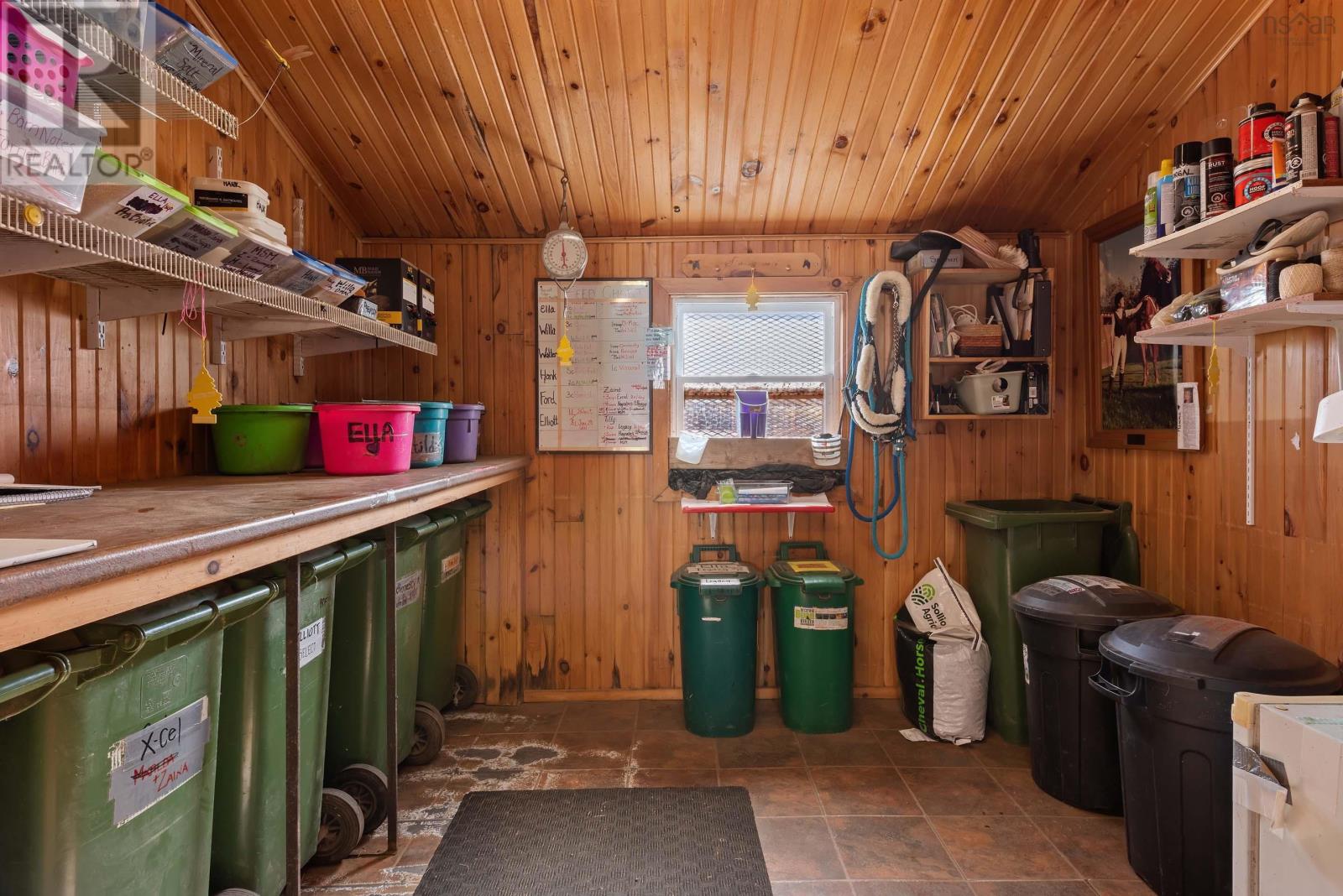 13155 Highway 215 Property Photo 38