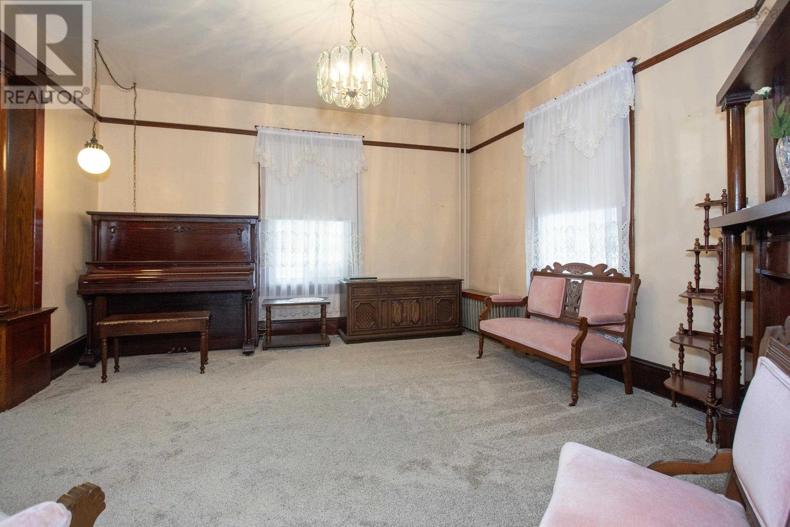 2696 Barronsfield Road Property Photo 12