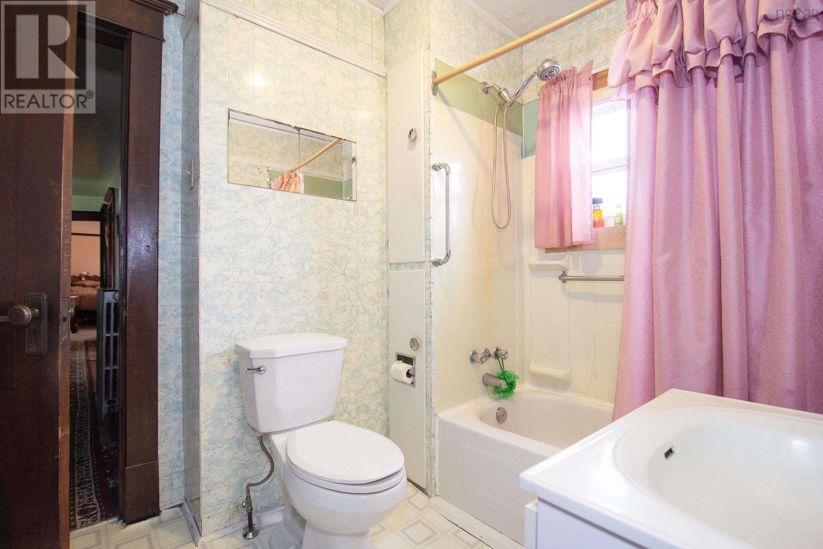 2696 Barronsfield Road Property Photo 39