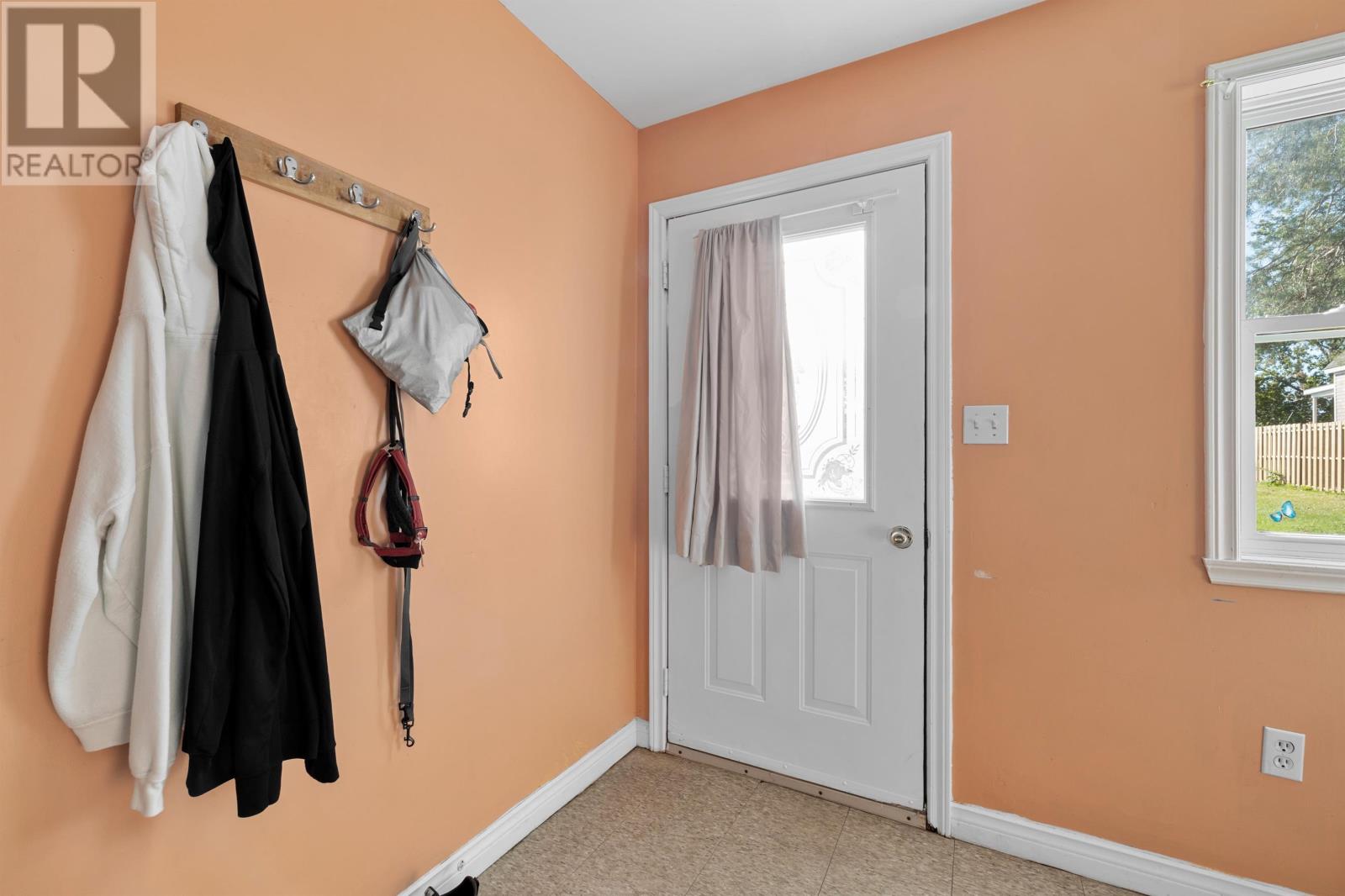 25 Maclaren Avenue Property Photo 6