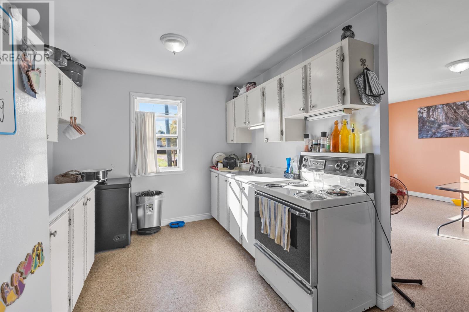 25 Maclaren Avenue Property Photo 12