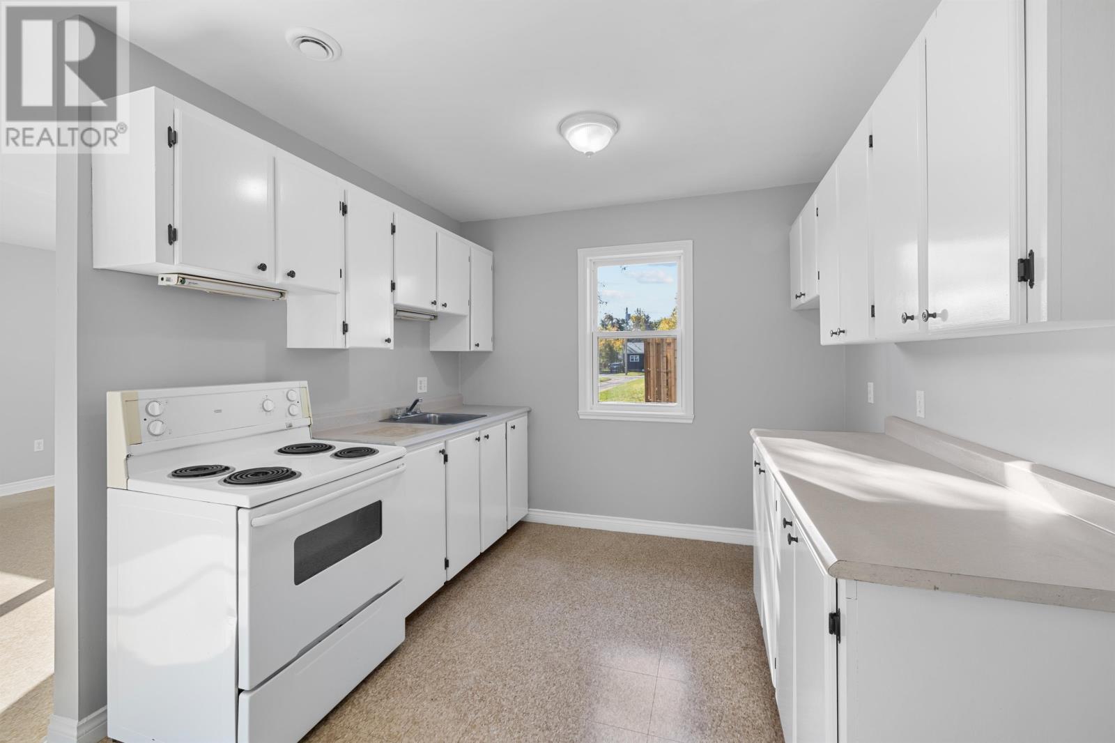 25 Maclaren Avenue Property Photo 26