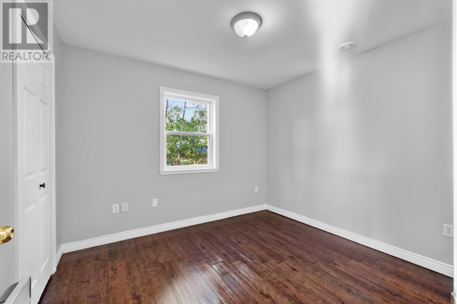 25 Maclaren Avenue Property Photo 32