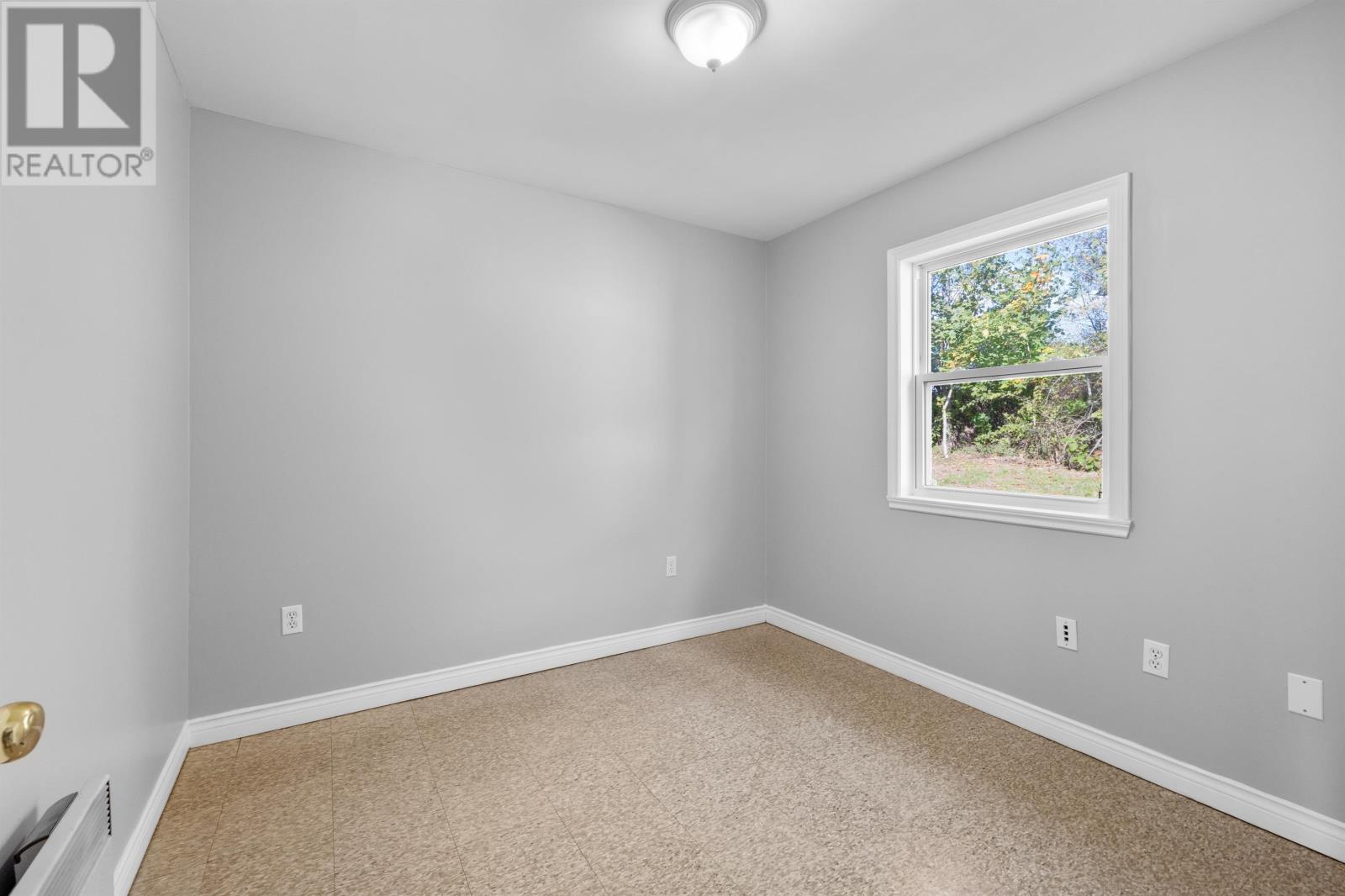 25 Maclaren Avenue Property Photo 37