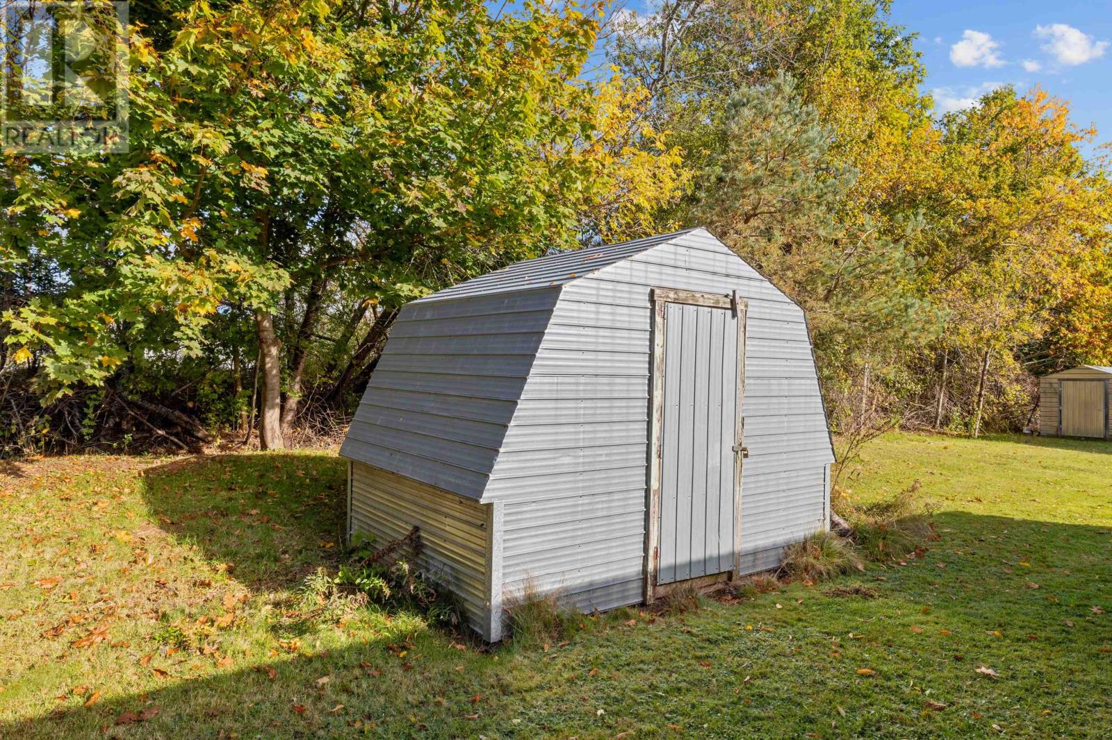 25 Maclaren Avenue Property Photo 41