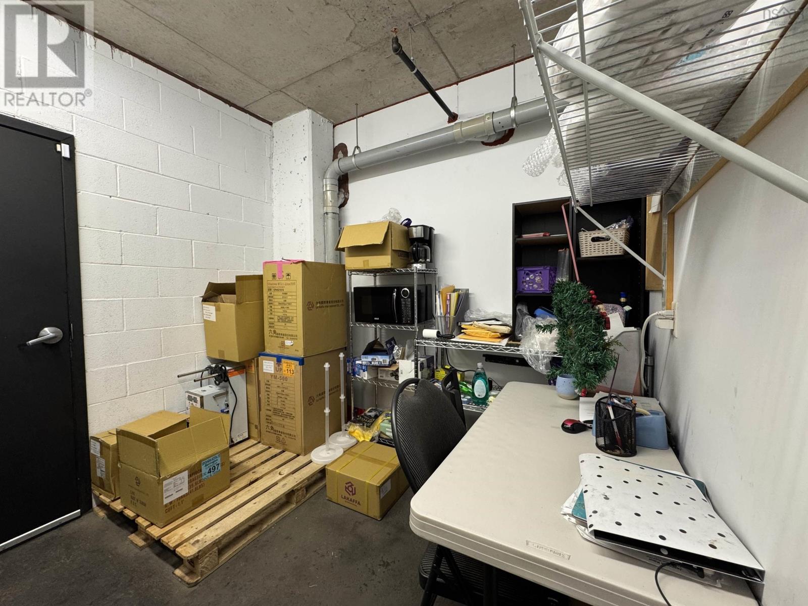C 1070 Barrington Street Property Photo 6