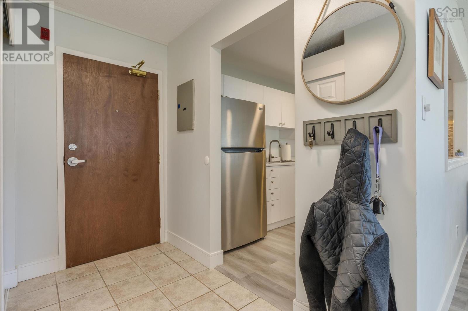 105 51 River Lane Property Photo 7