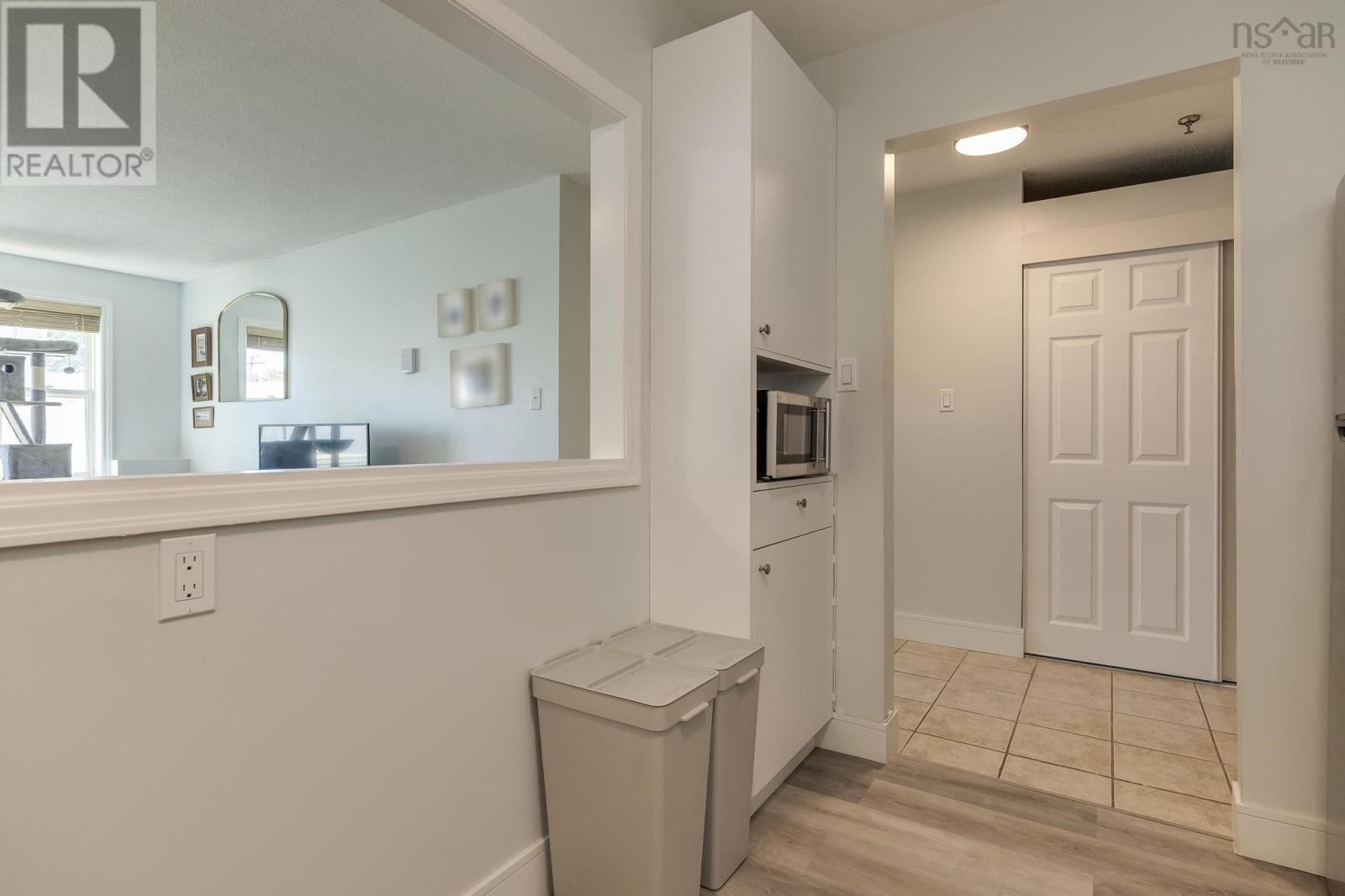105 51 River Lane Property Photo 11