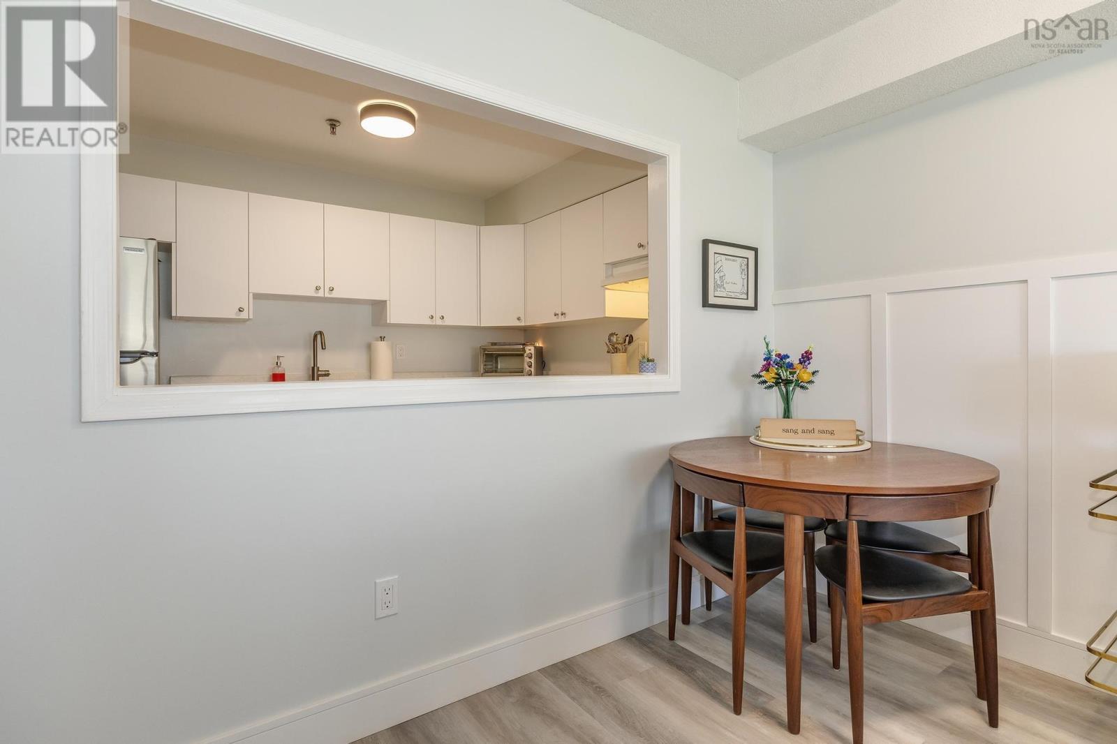 105 51 River Lane Property Photo 14