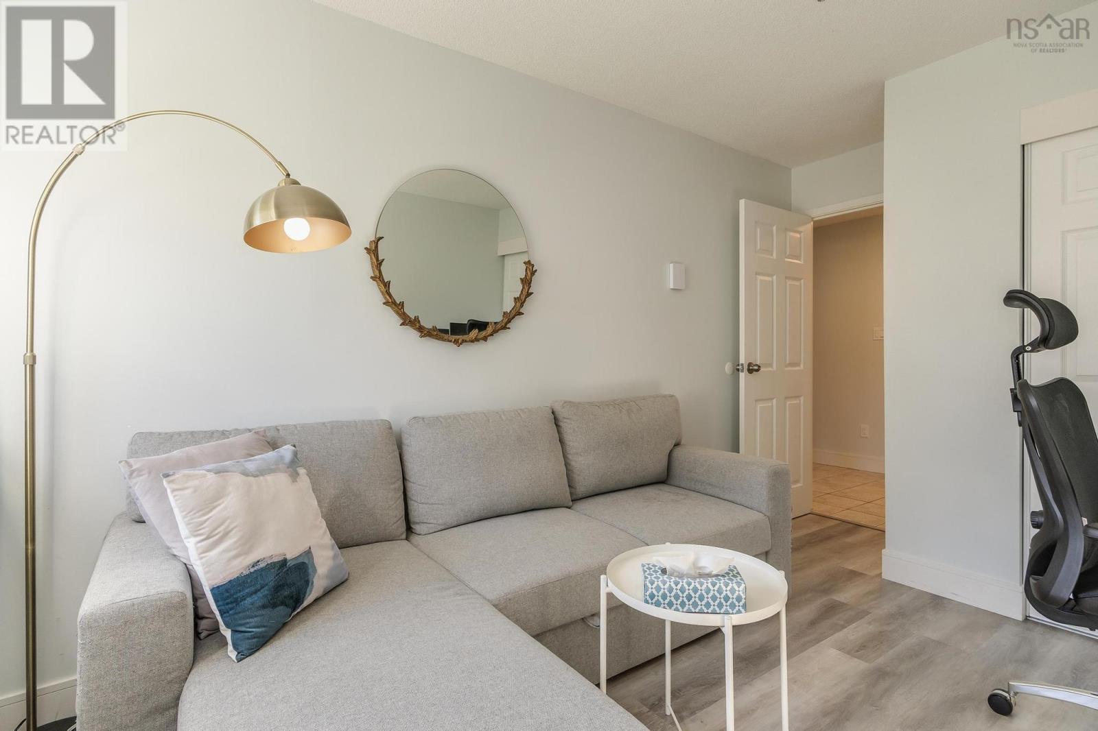 105 51 River Lane Property Photo 16