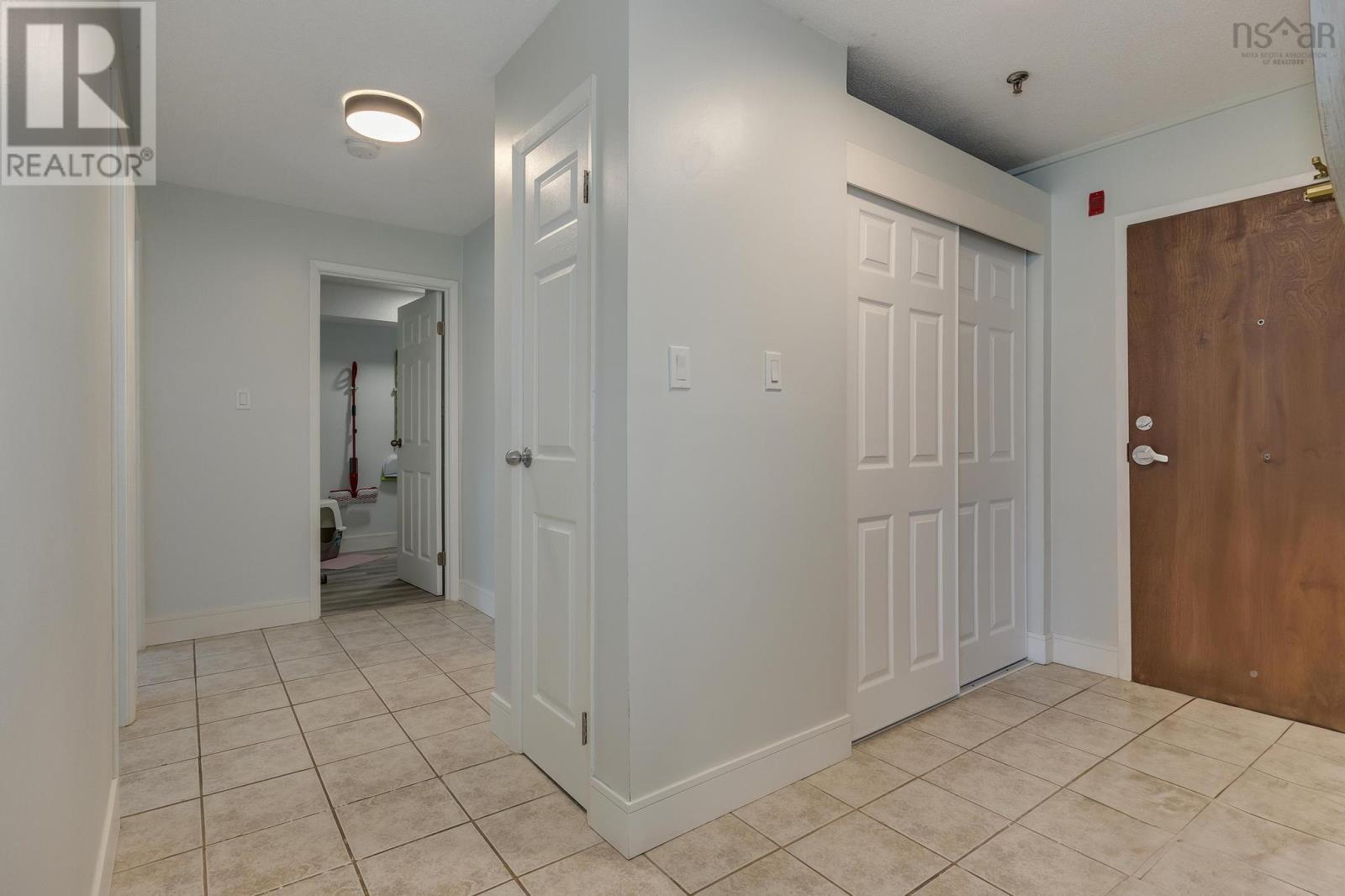 105 51 River Lane Property Photo 21