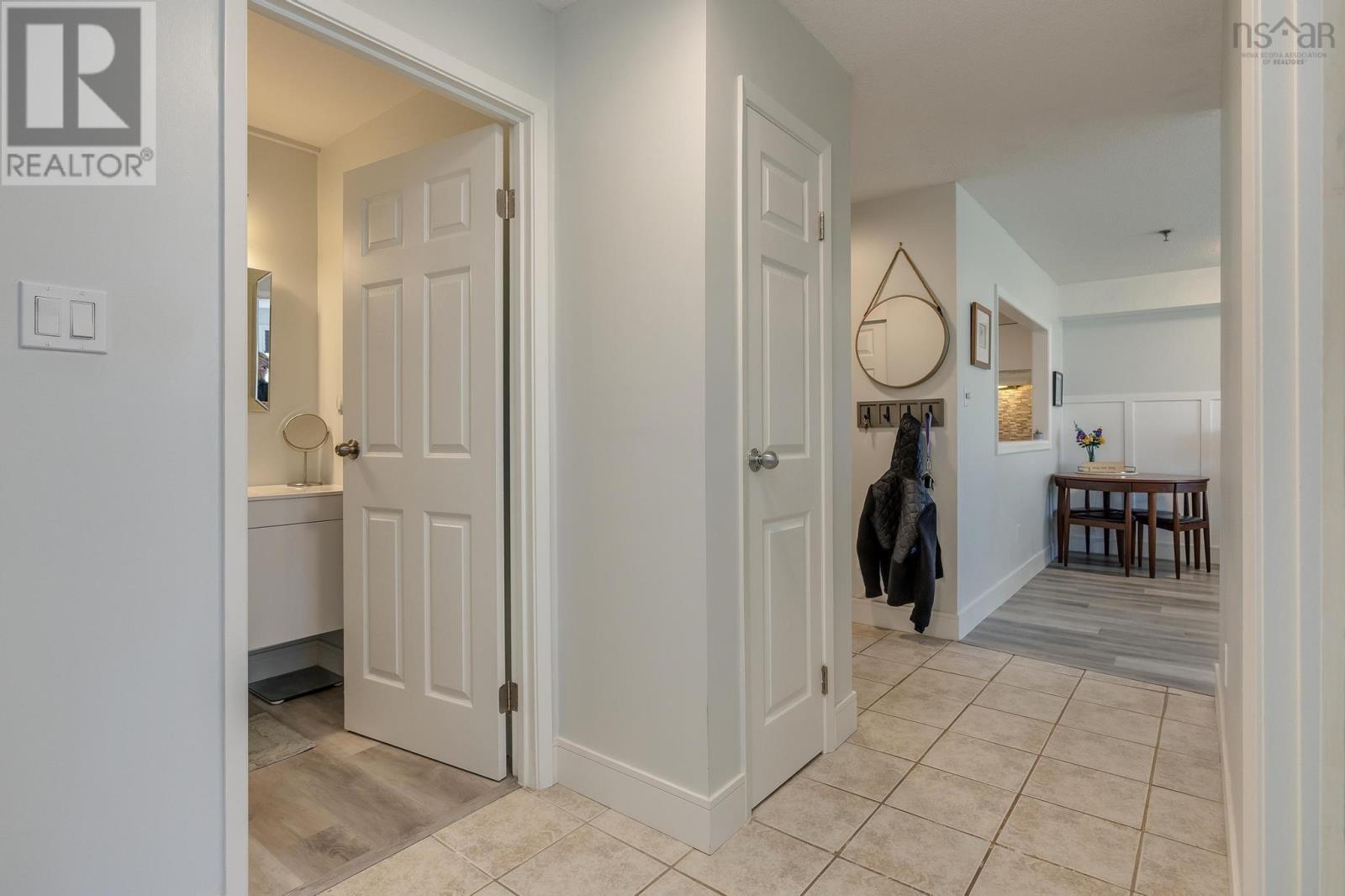 105 51 River Lane Property Photo 24