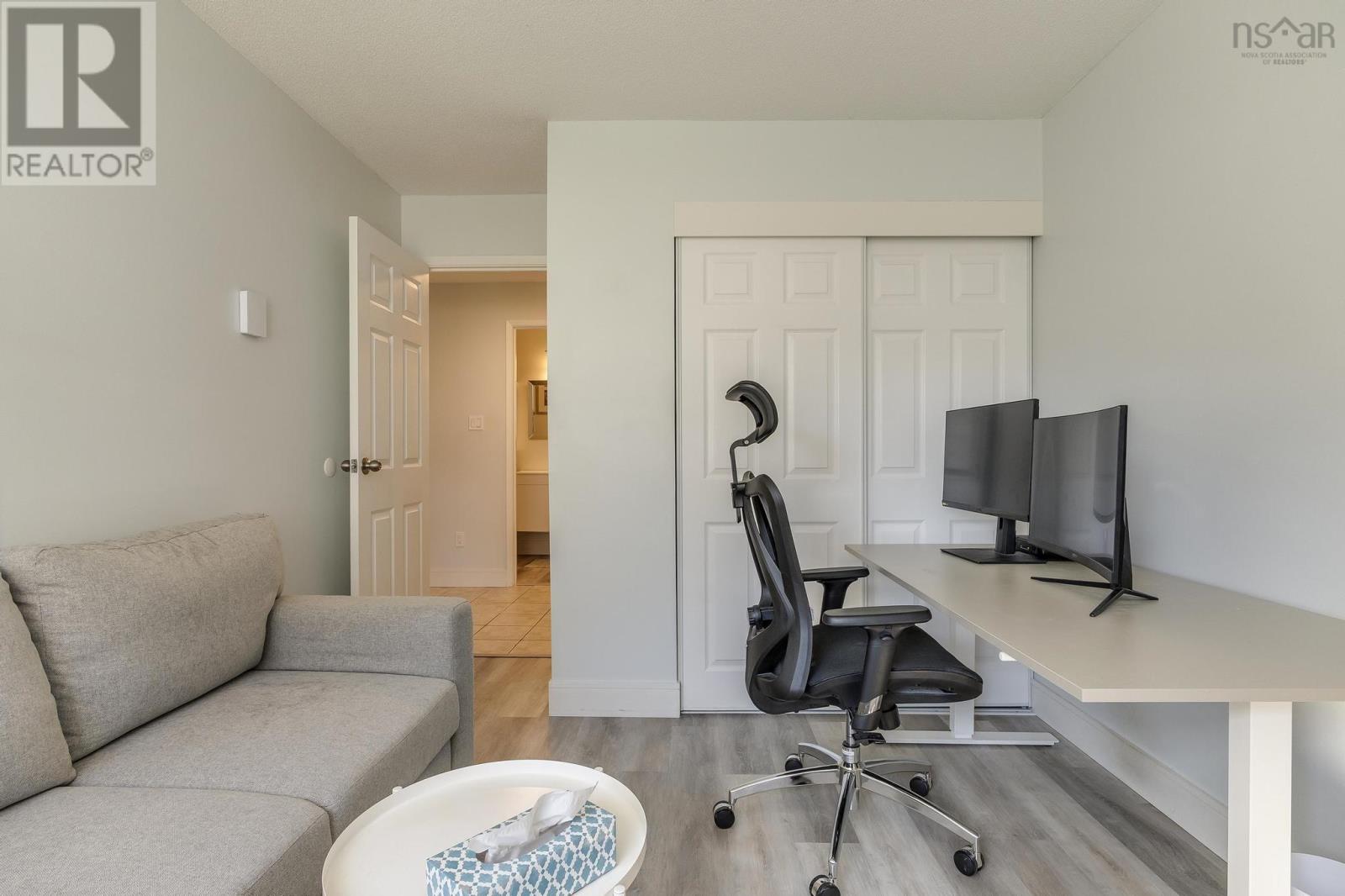 105 51 River Lane Property Photo 27