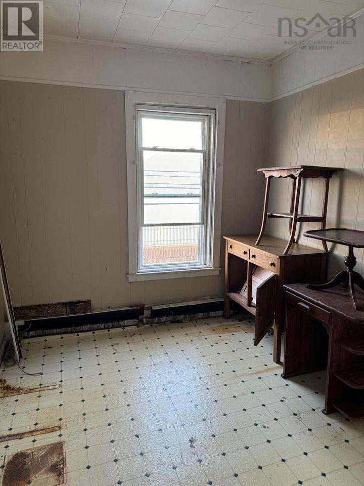 2762/2764 Gottingen Street Property Photo 12