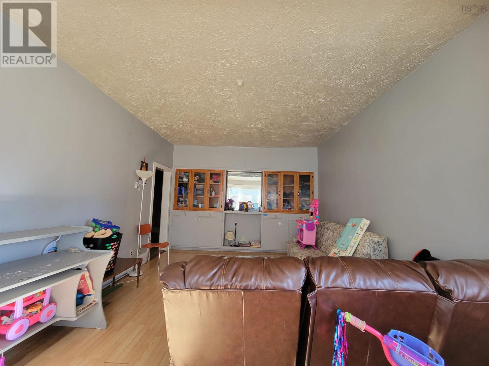 273 Bentinck Street Property Photo 3