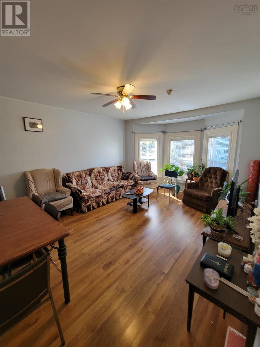 273 Bentinck Street Property Photo 8
