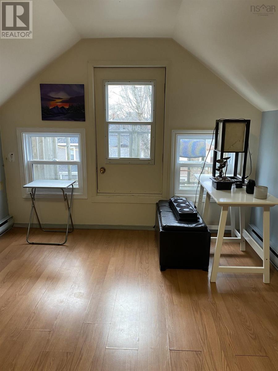 273 Bentinck Street Property Photo 12