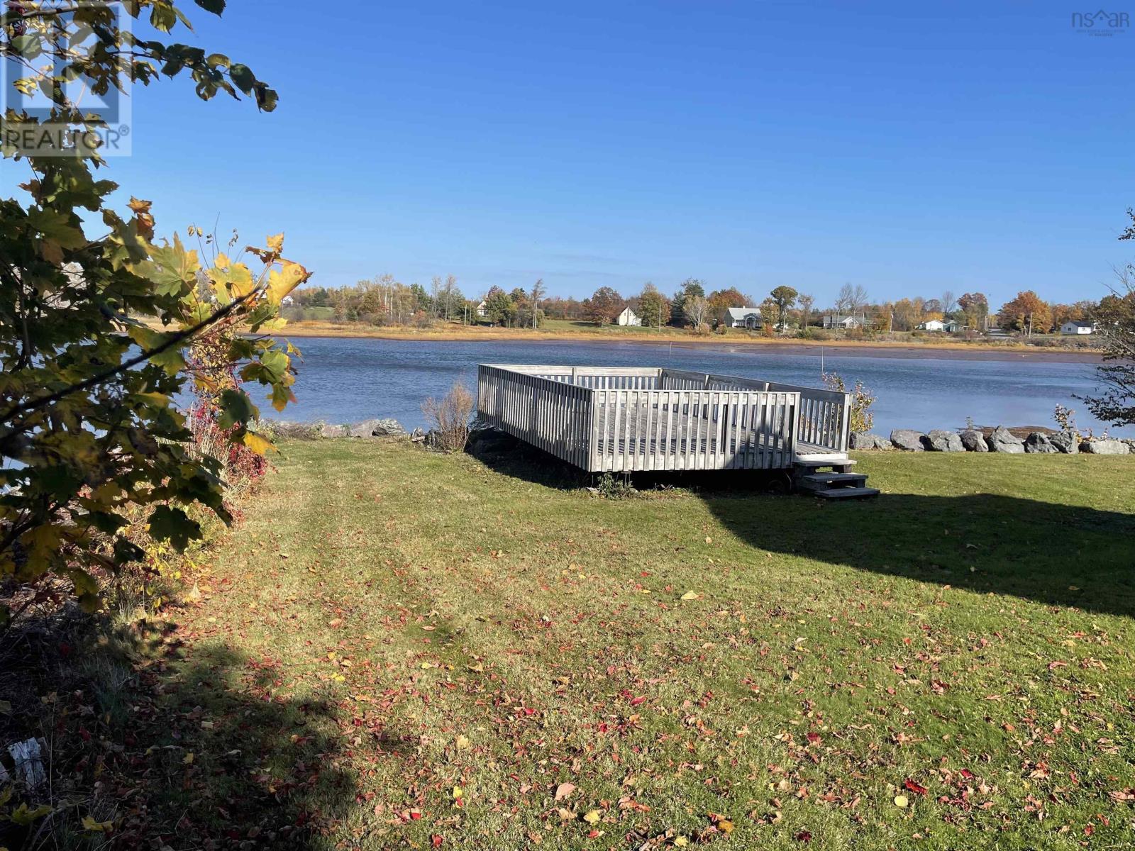 1729 Highway 6 Property Photo 6