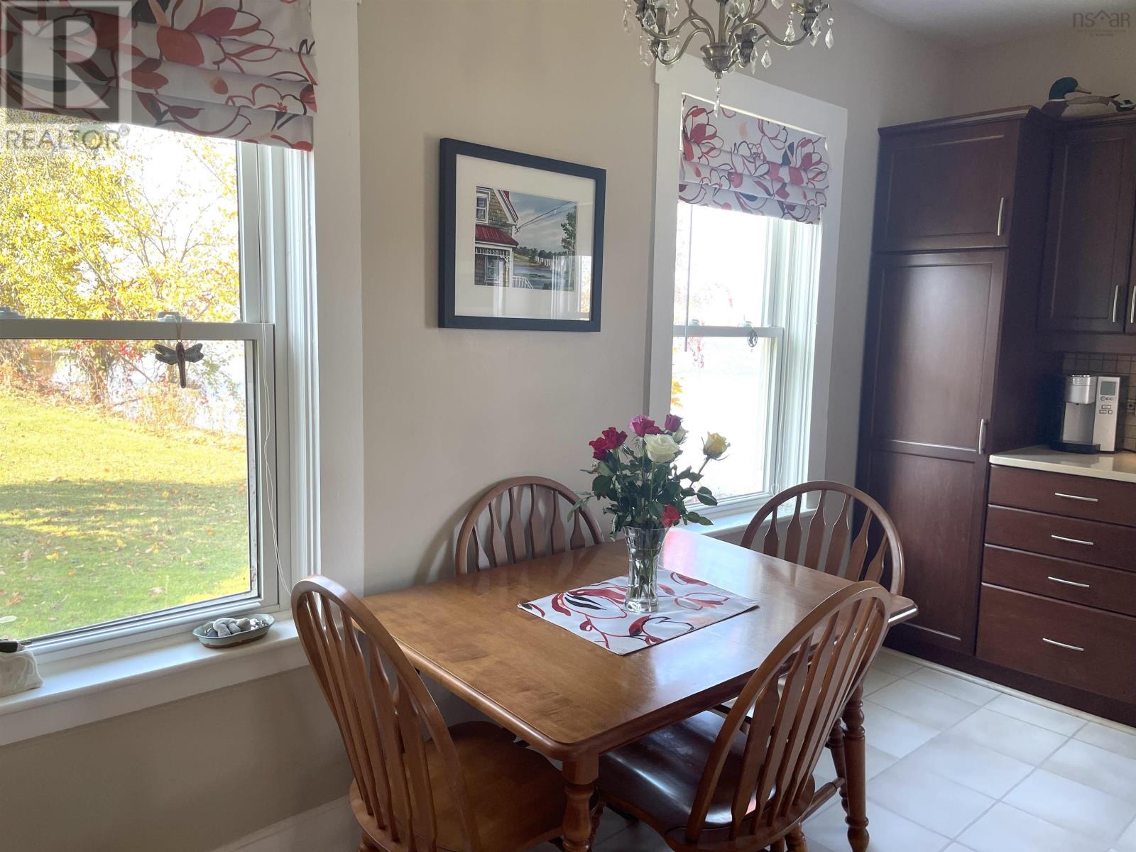 1729 Highway 6 Property Photo 14