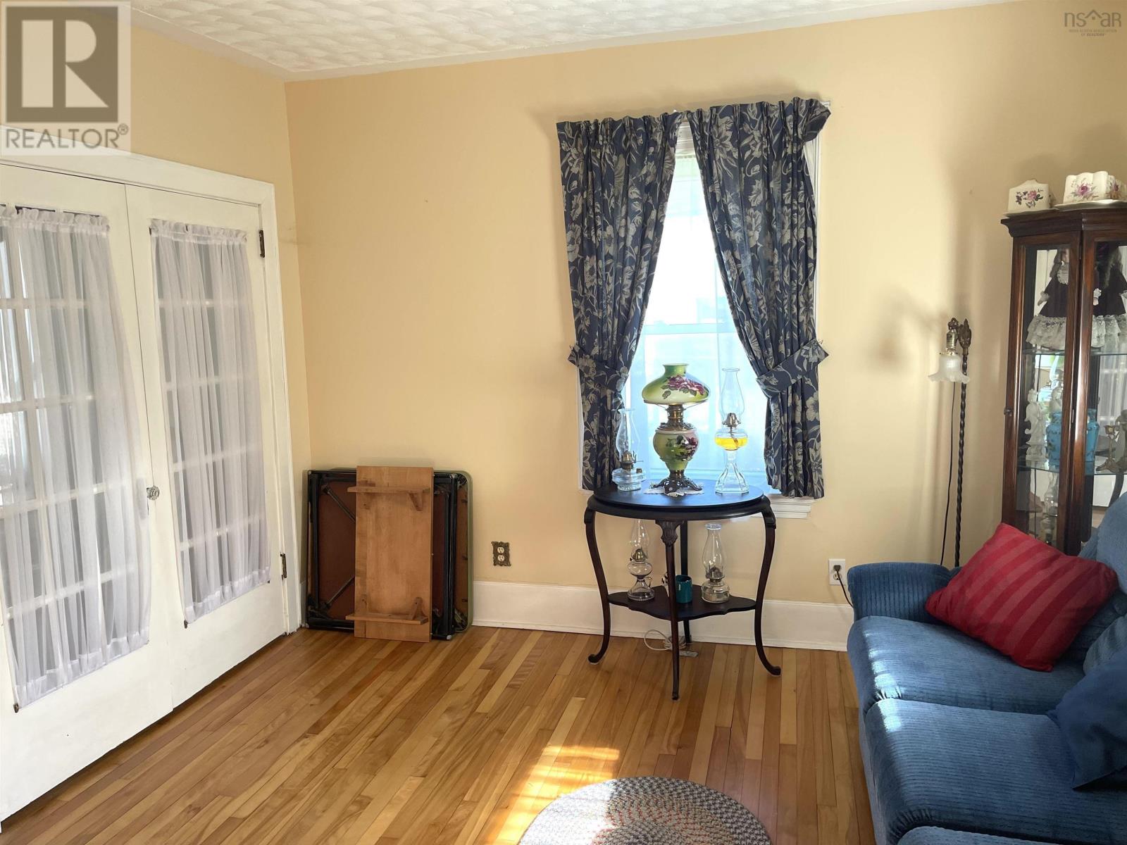 1729 Highway 6 Property Photo 16