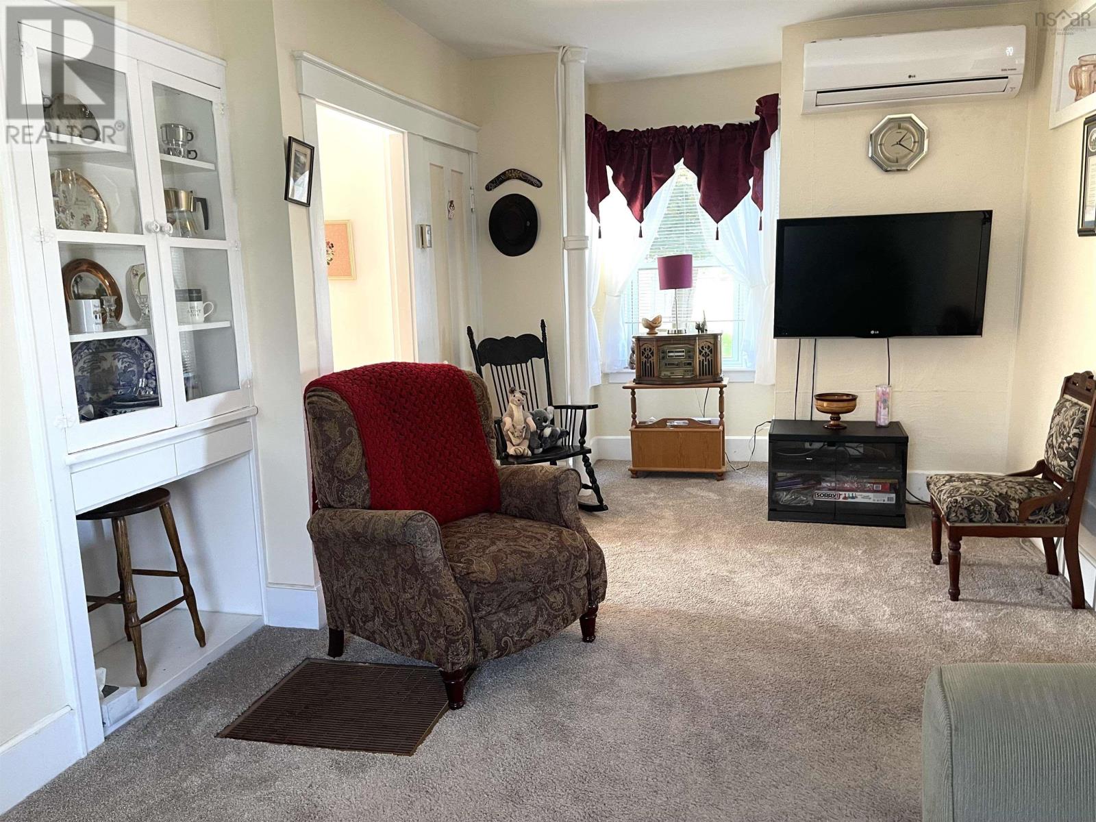 1729 Highway 6 Property Photo 20