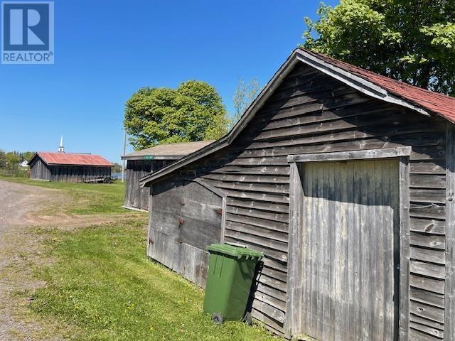 1729 Highway 6 Property Photo 38