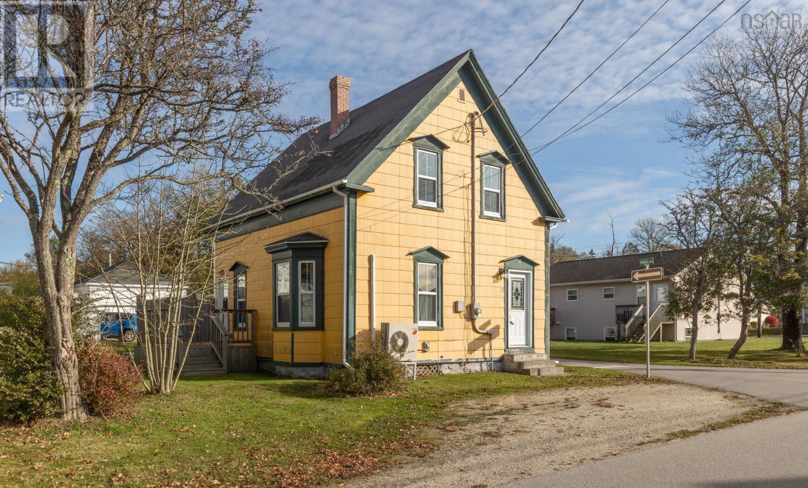 24 Albert Street Property Photo 2