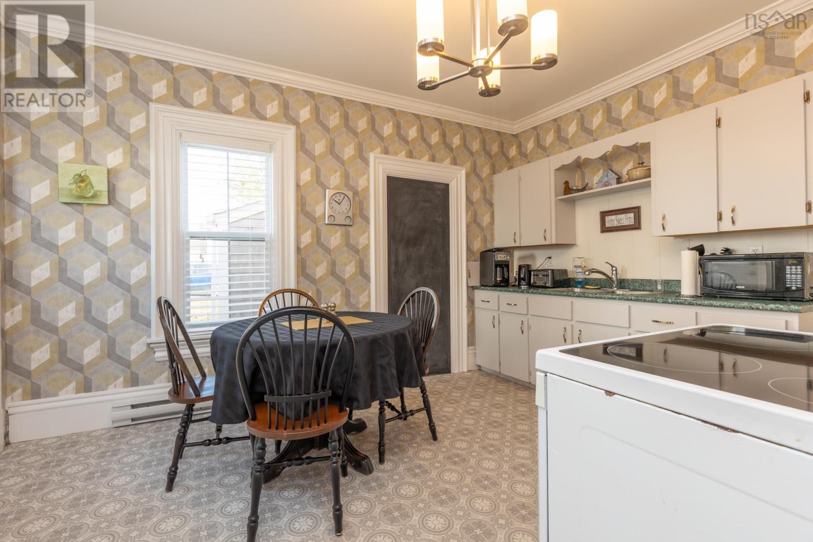 24 Albert Street Property Photo 8
