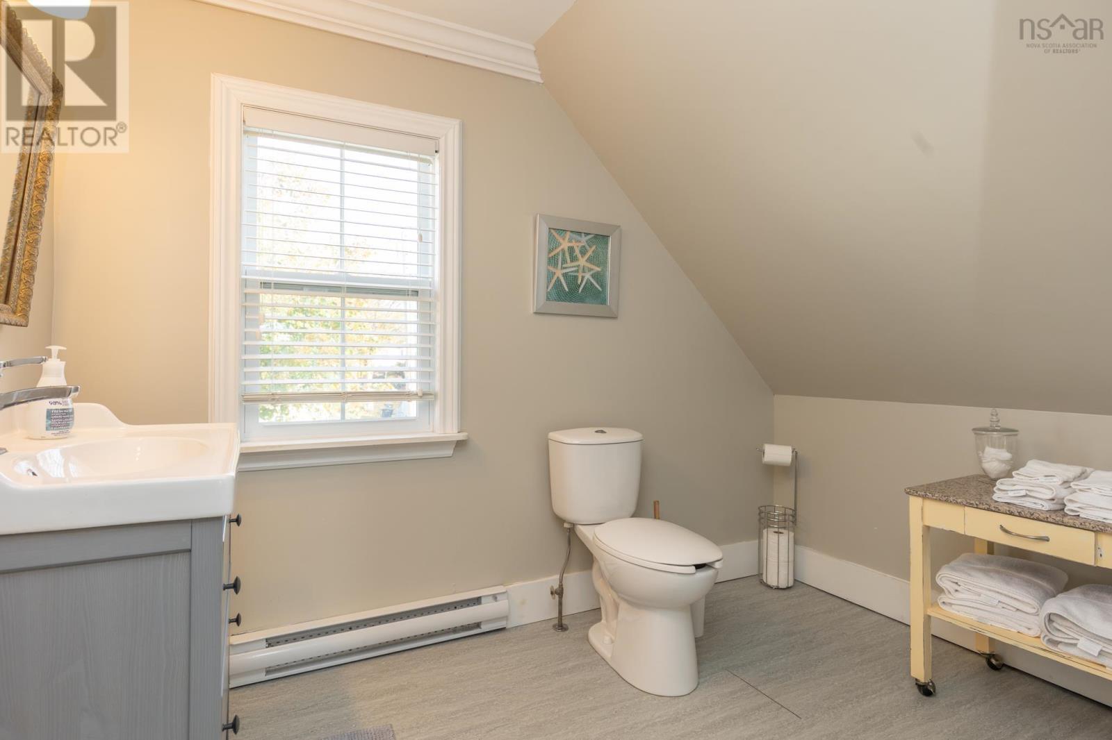 24 Albert Street Property Photo 25
