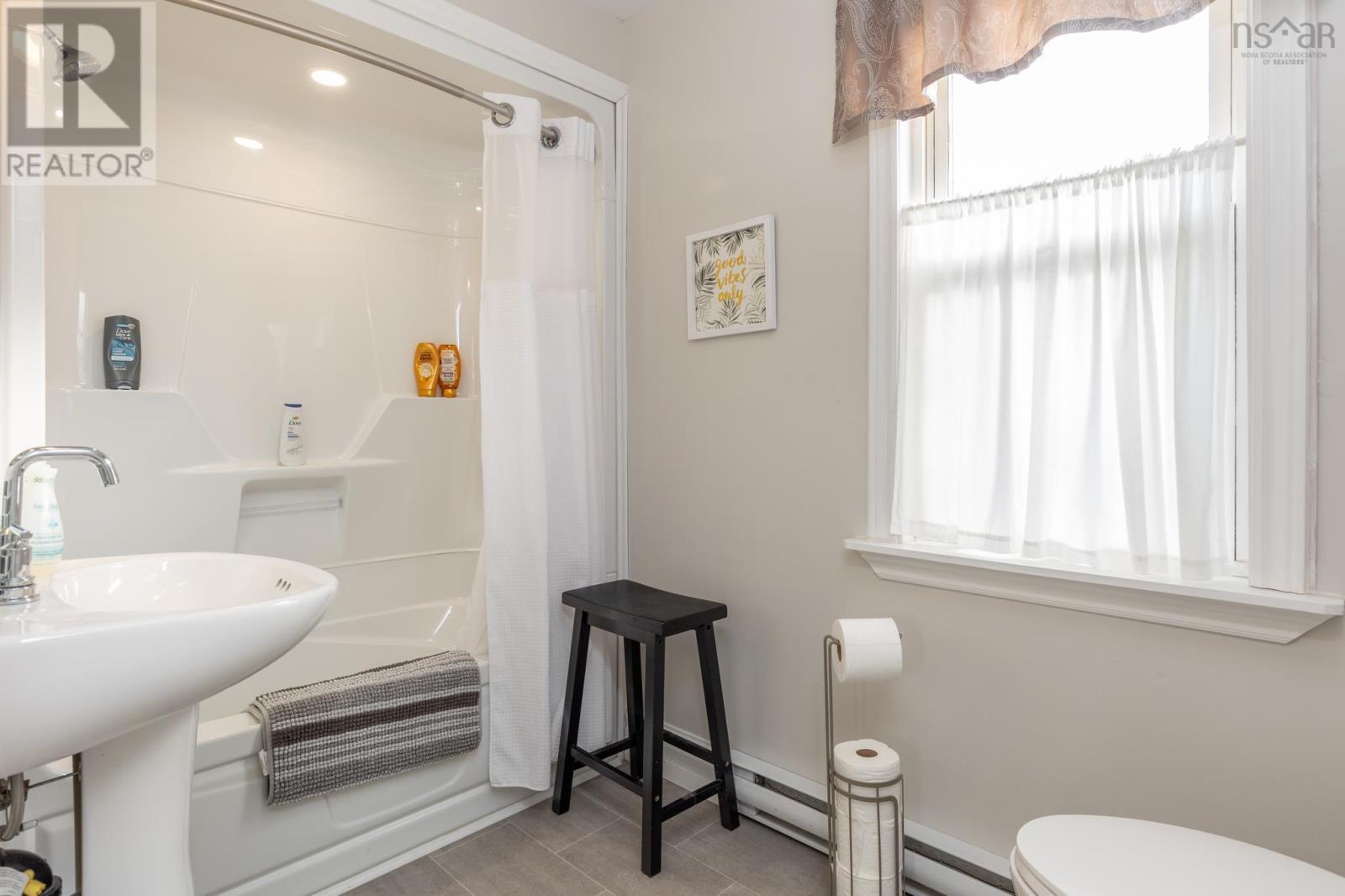 24 Albert Street Property Photo 32