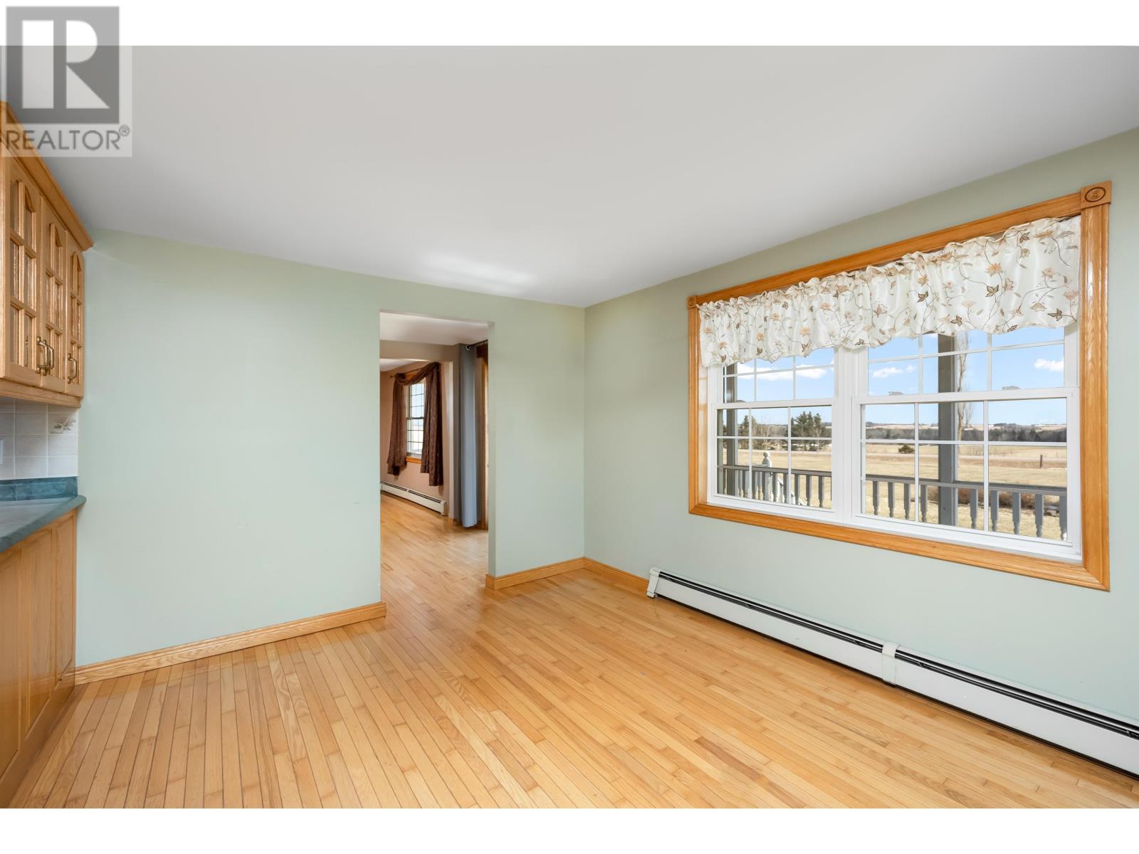 386 Windon Road Property Photo 32