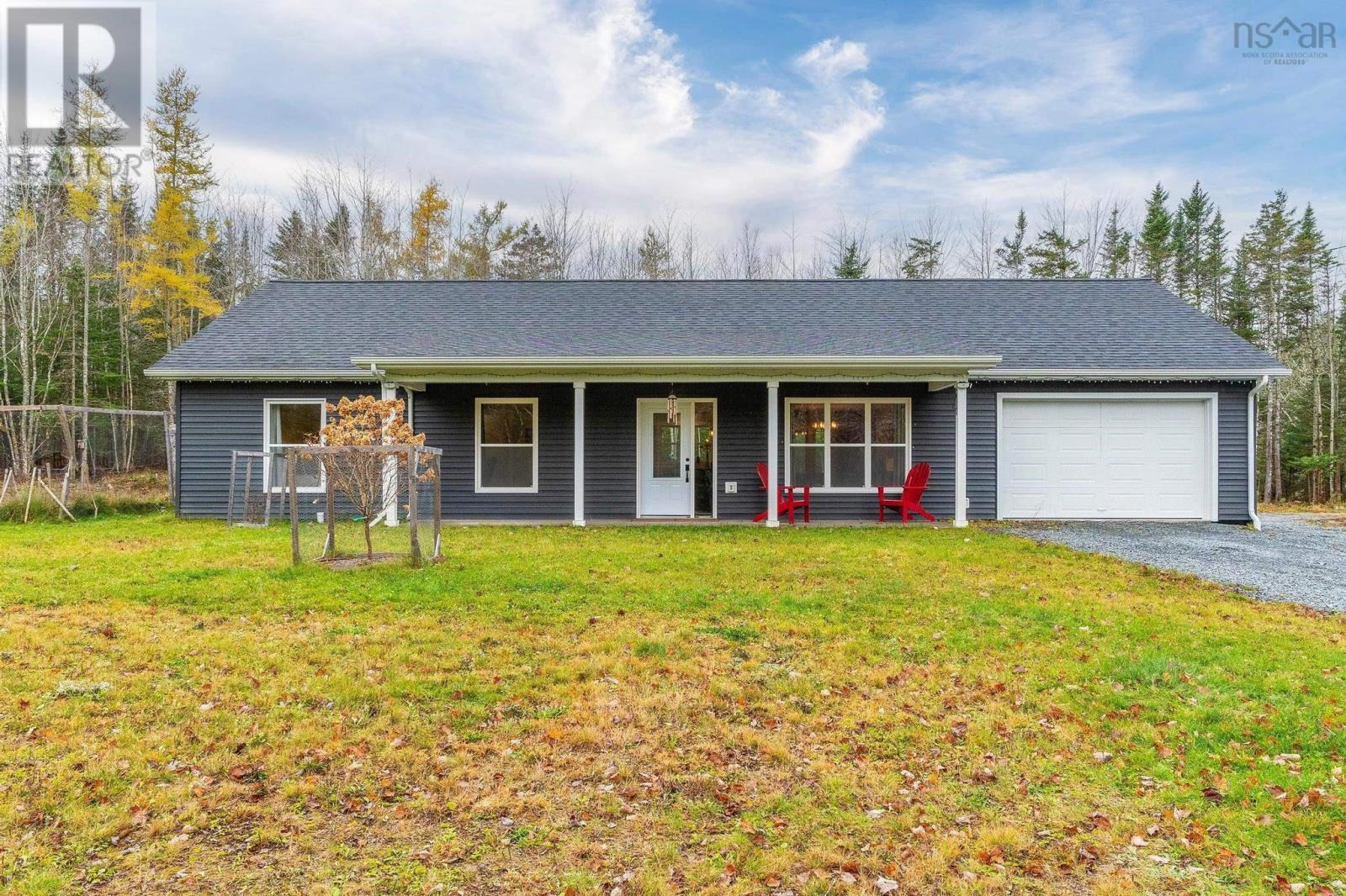 8 Pine Street Property Photo