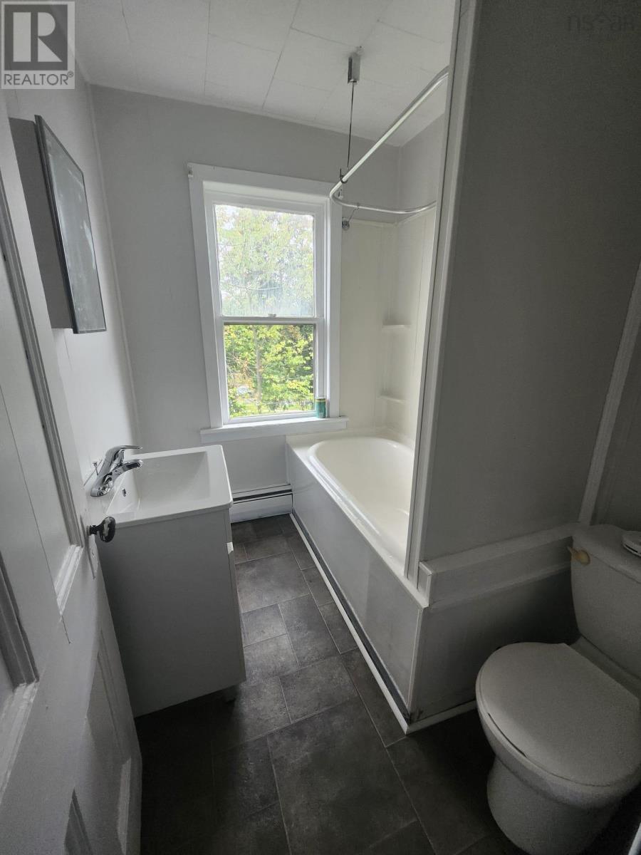 146 North Provost Street Property Photo 5
